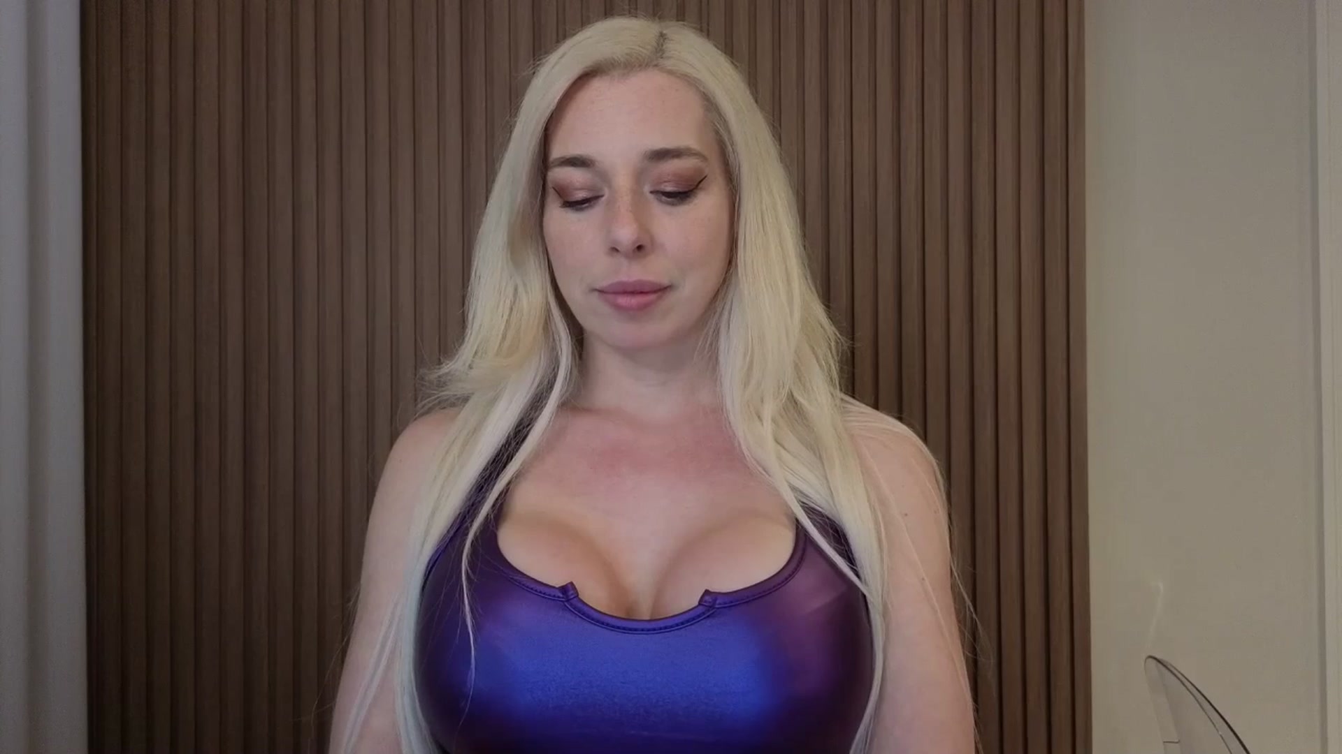 Gallery image thumbnail from Riley_Parks's myfreecams stream on, 04/15/2026, 23:34 image 8 of 20