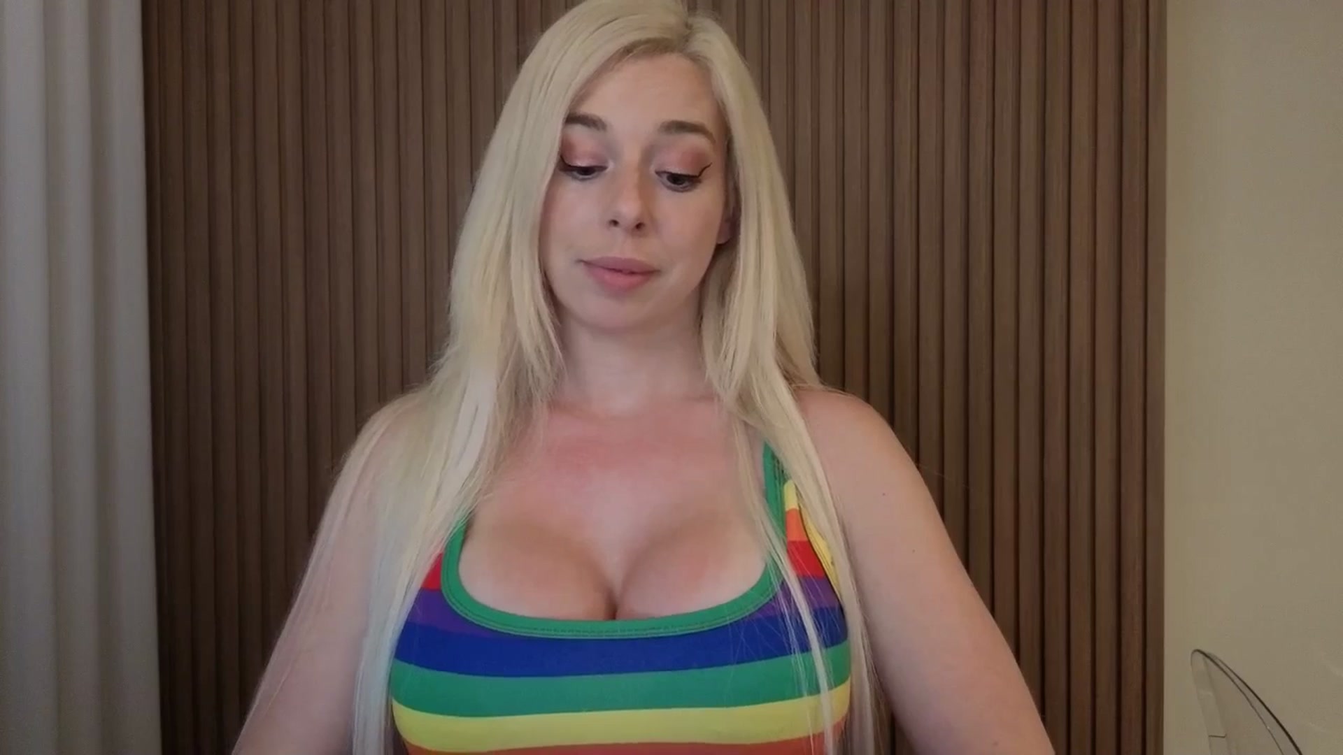 Gallery image thumbnail from Riley_Parks's myfreecams stream on, 04/20/2026, 24:22 image 10 of 20