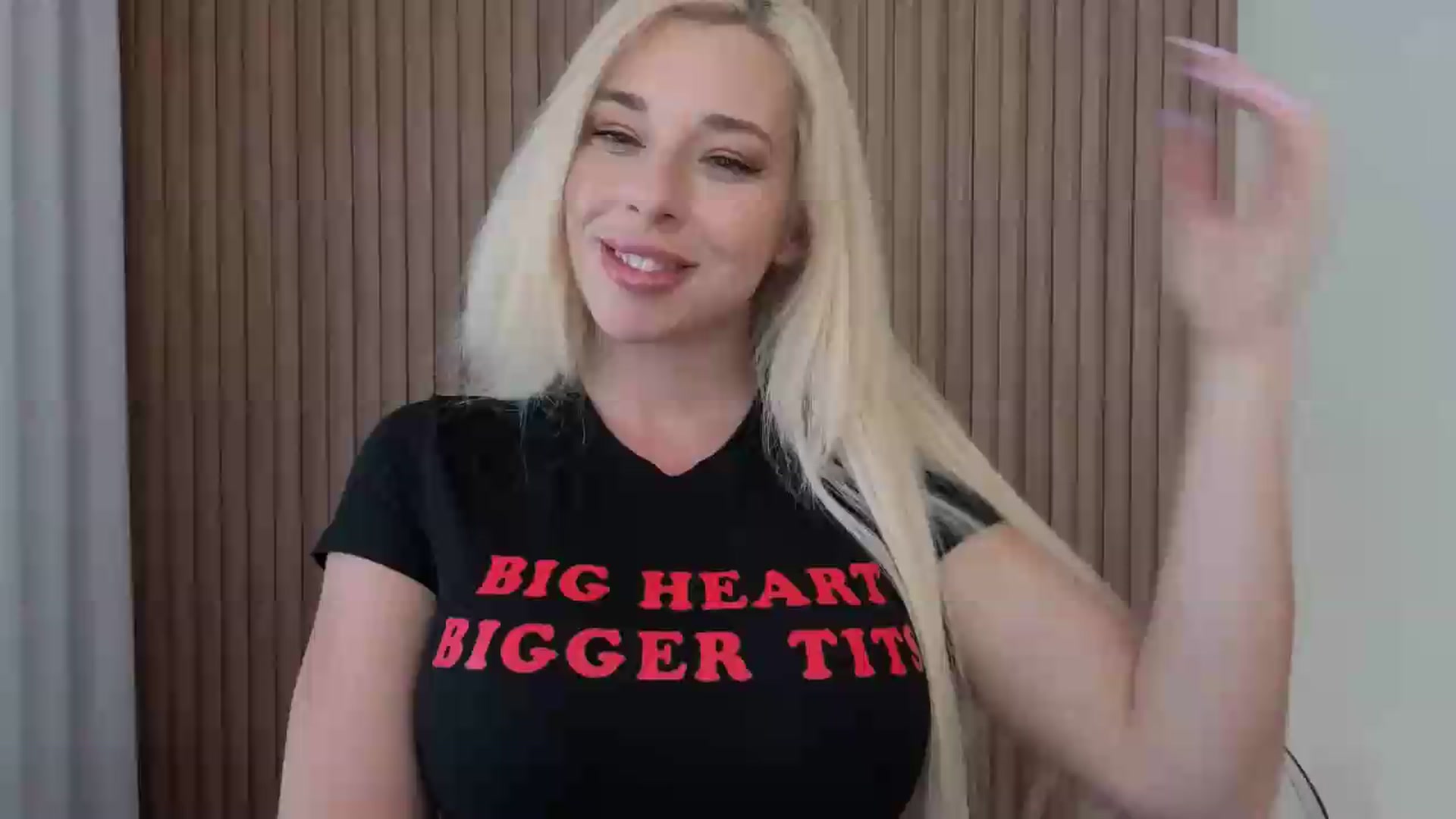 Gallery image thumbnail from Riley_Parks's myfreecams stream on, 04/29/2026, 15:14 image 9 of 20