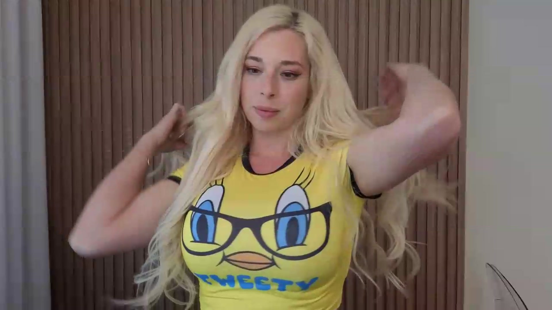 Gallery image thumbnail from Riley_Parks's myfreecams stream on, 04/30/2026, 16:15 image 12 of 20