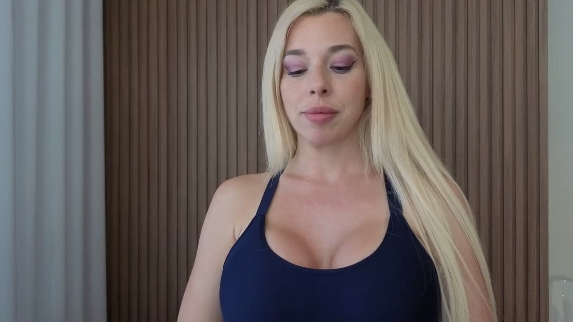 Gallery image thumbnail from Riley_Parks's myfreecams stream on, 05/10/2026, 19:50 image 7 of 20