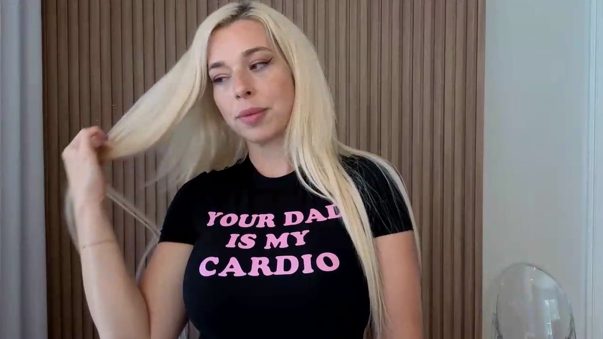 Gallery image thumbnail from Riley_Parks's myfreecams stream on, 06/15/2026, 18:58 image 12 of 20