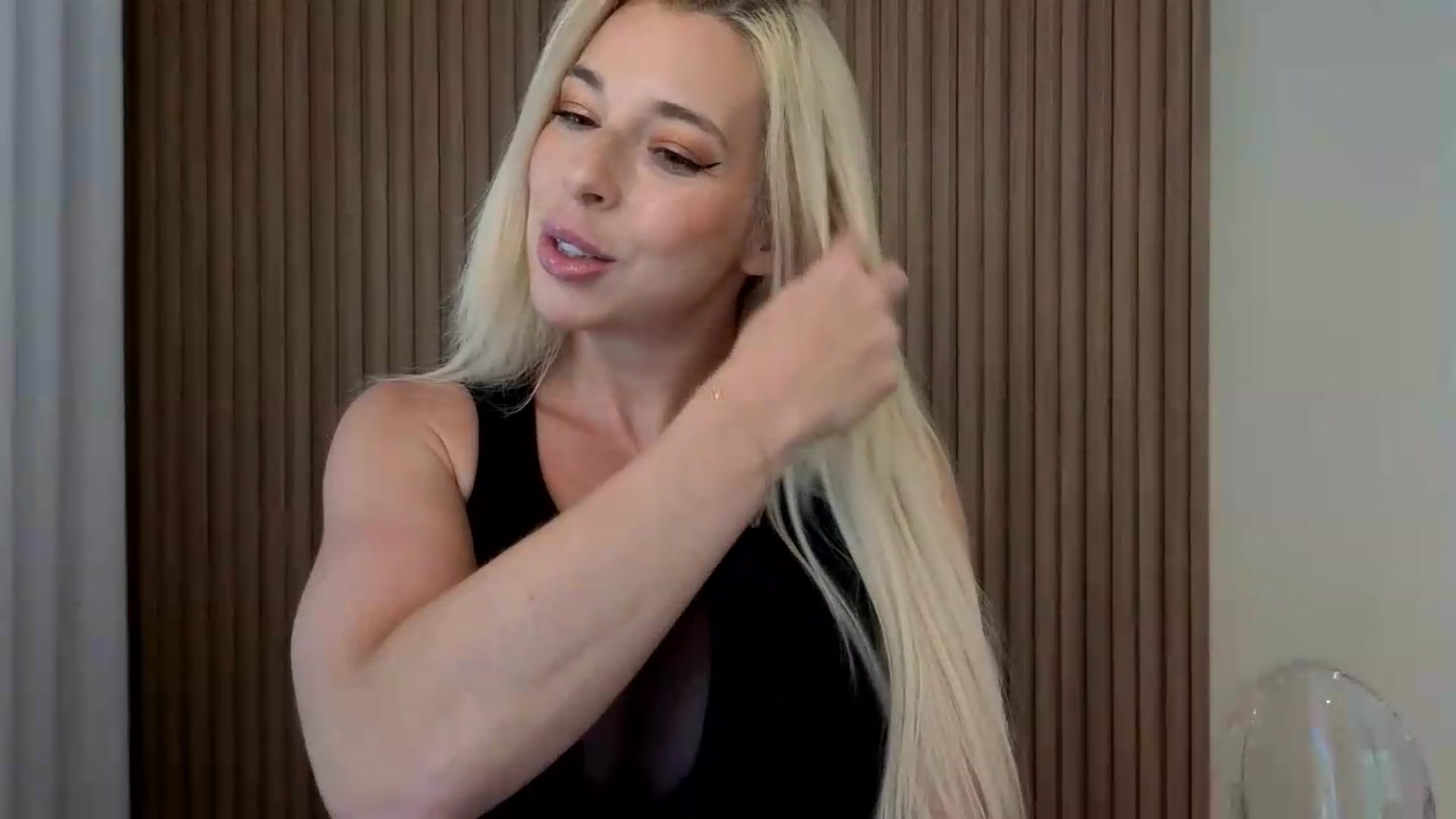 Gallery image thumbnail from Riley_Parks's myfreecams stream on, 06/18/2026, 17:19 image 8 of 20