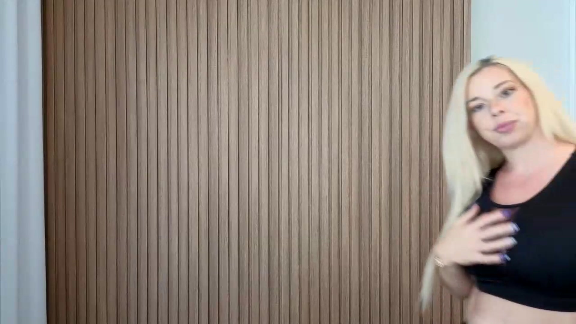 Gallery image thumbnail from Riley_Parks's myfreecams stream on, 06/18/2026, 23:12 image 4 of 20