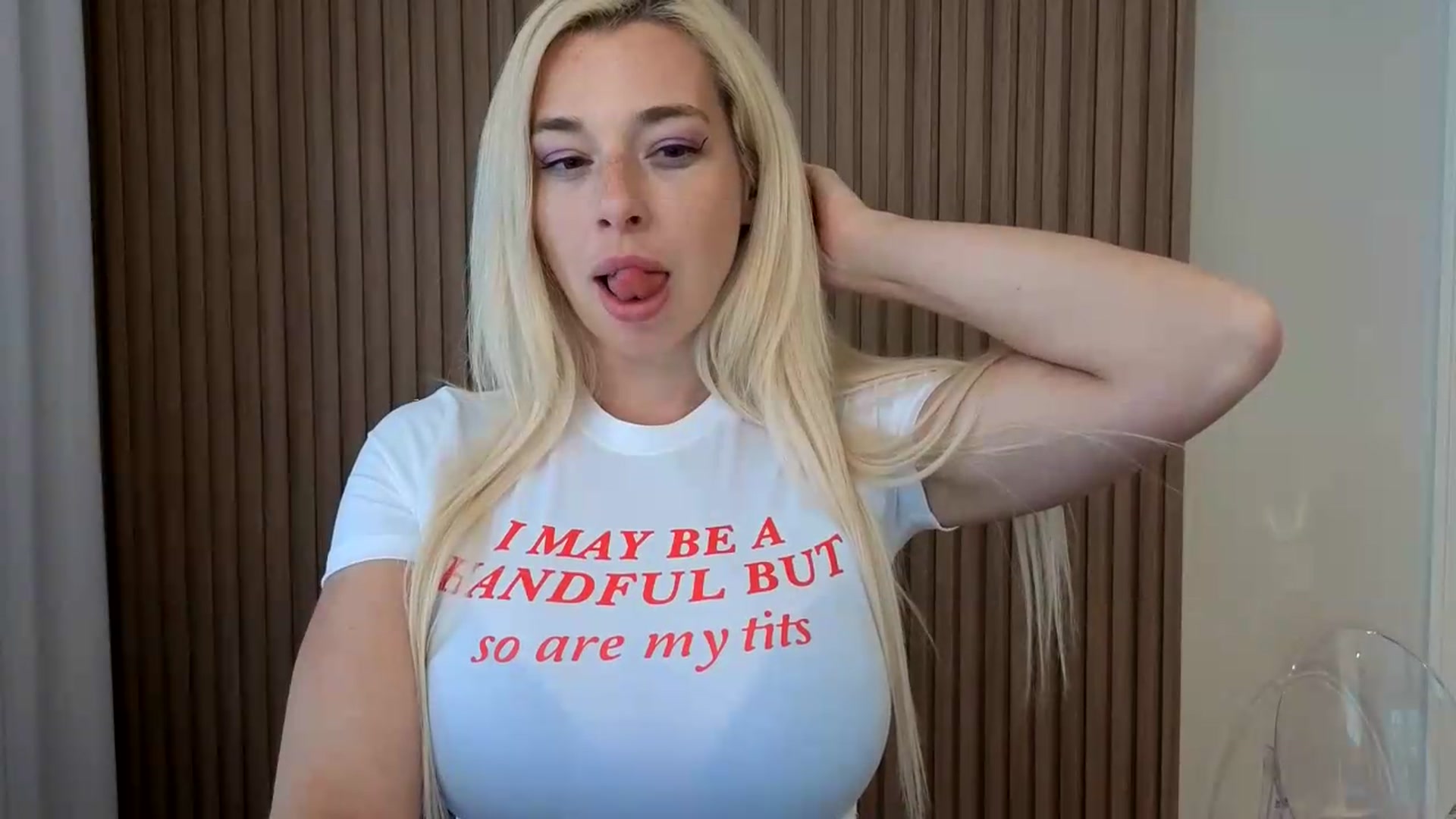 Gallery image thumbnail from Riley_Parks's myfreecams stream on, 06/22/2026, 24:00 image 17 of 20