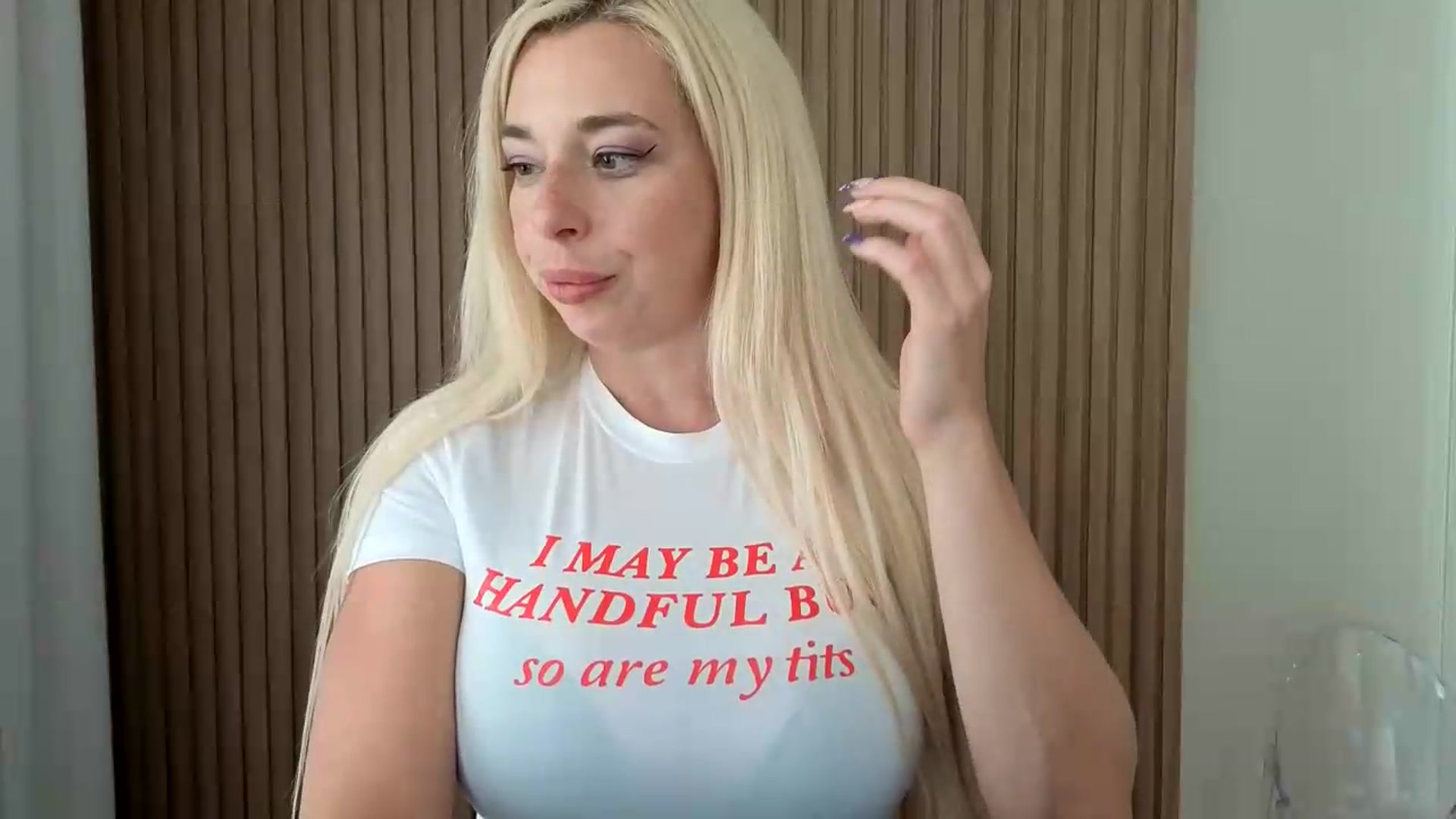 Gallery image thumbnail from Riley_Parks's myfreecams stream on, 06/22/2026, 24:00 image 4 of 20