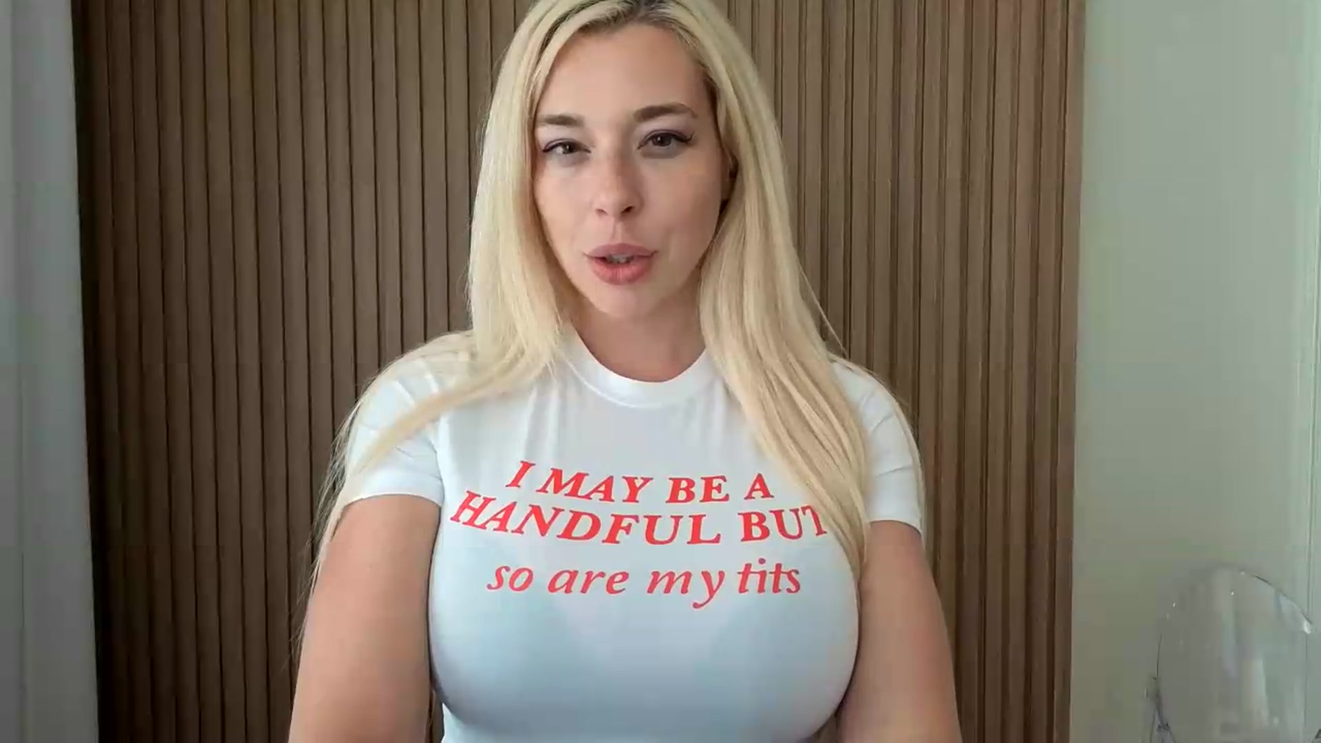 Gallery image thumbnail from Riley_Parks's myfreecams stream on, 06/22/2026, 24:00 image 6 of 20