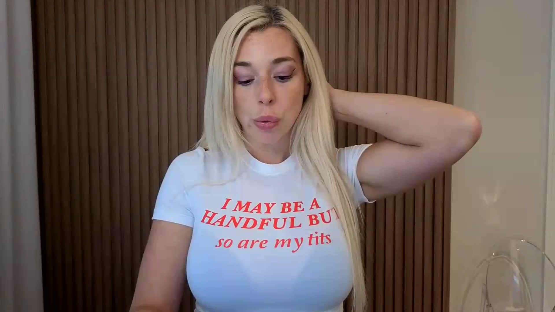 Gallery image thumbnail from Riley_Parks's myfreecams stream on, 06/22/2026, 24:32 image 18 of 20