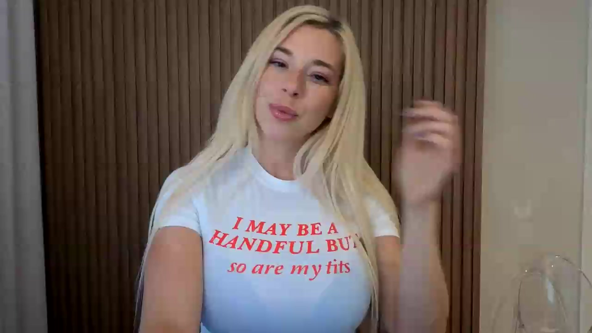 Gallery image thumbnail from Riley_Parks's myfreecams stream on, 06/22/2026, 24:32 image 16 of 20