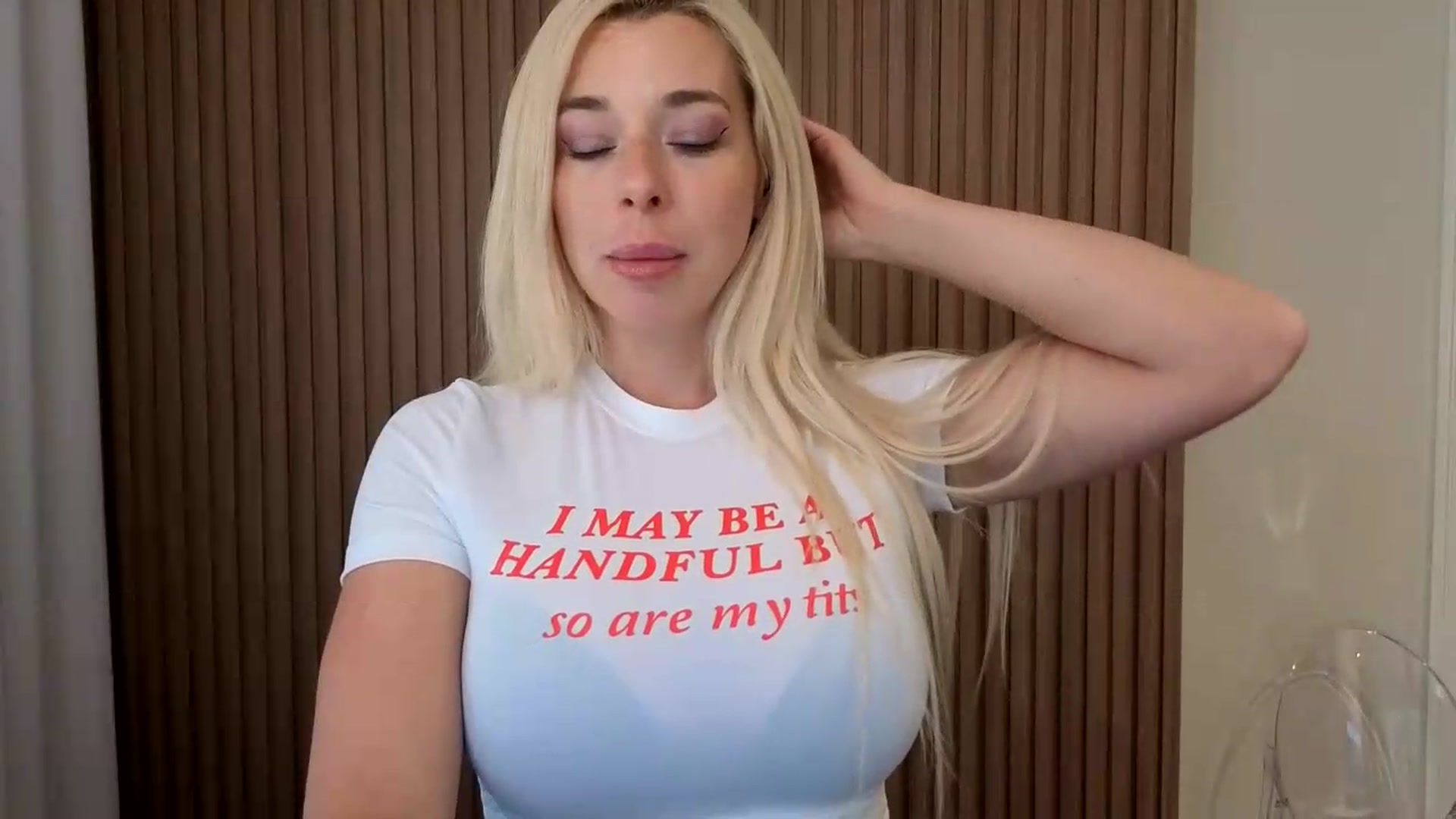 Gallery image thumbnail from Riley_Parks's myfreecams stream on, 06/22/2026, 24:32 image 11 of 20