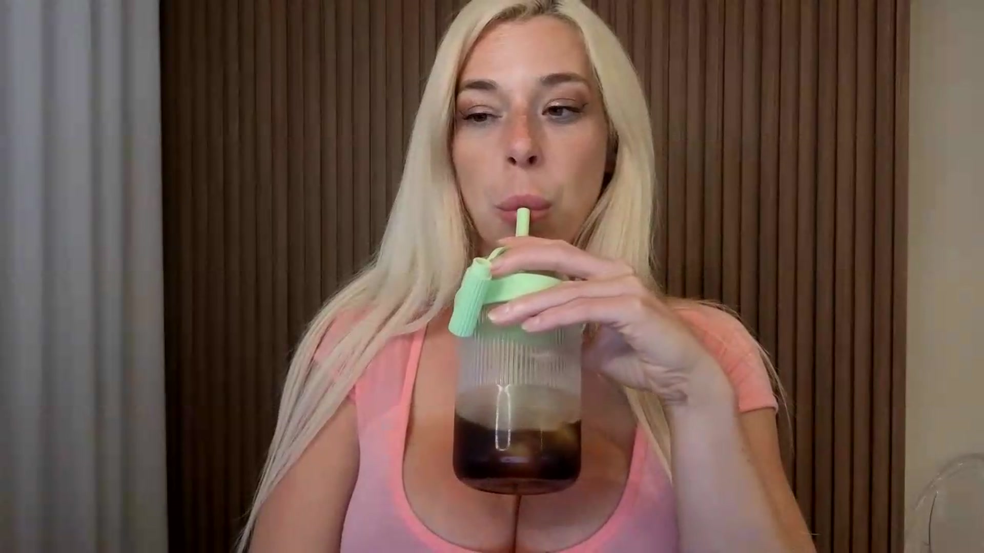 Gallery image thumbnail from Riley_Parks's myfreecams stream on, 07/16/2026, 24:53 image 12 of 20