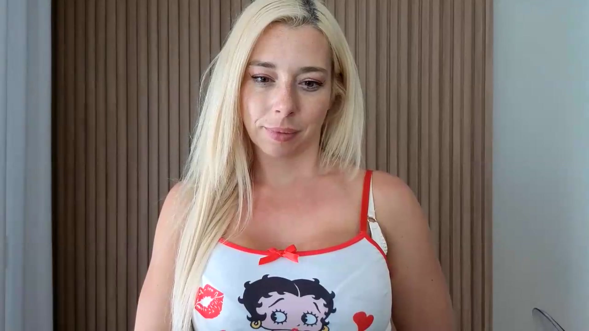 Gallery image thumbnail from Riley_Parks's myfreecams stream on, 07/23/2026, 20:40 image 14 of 20