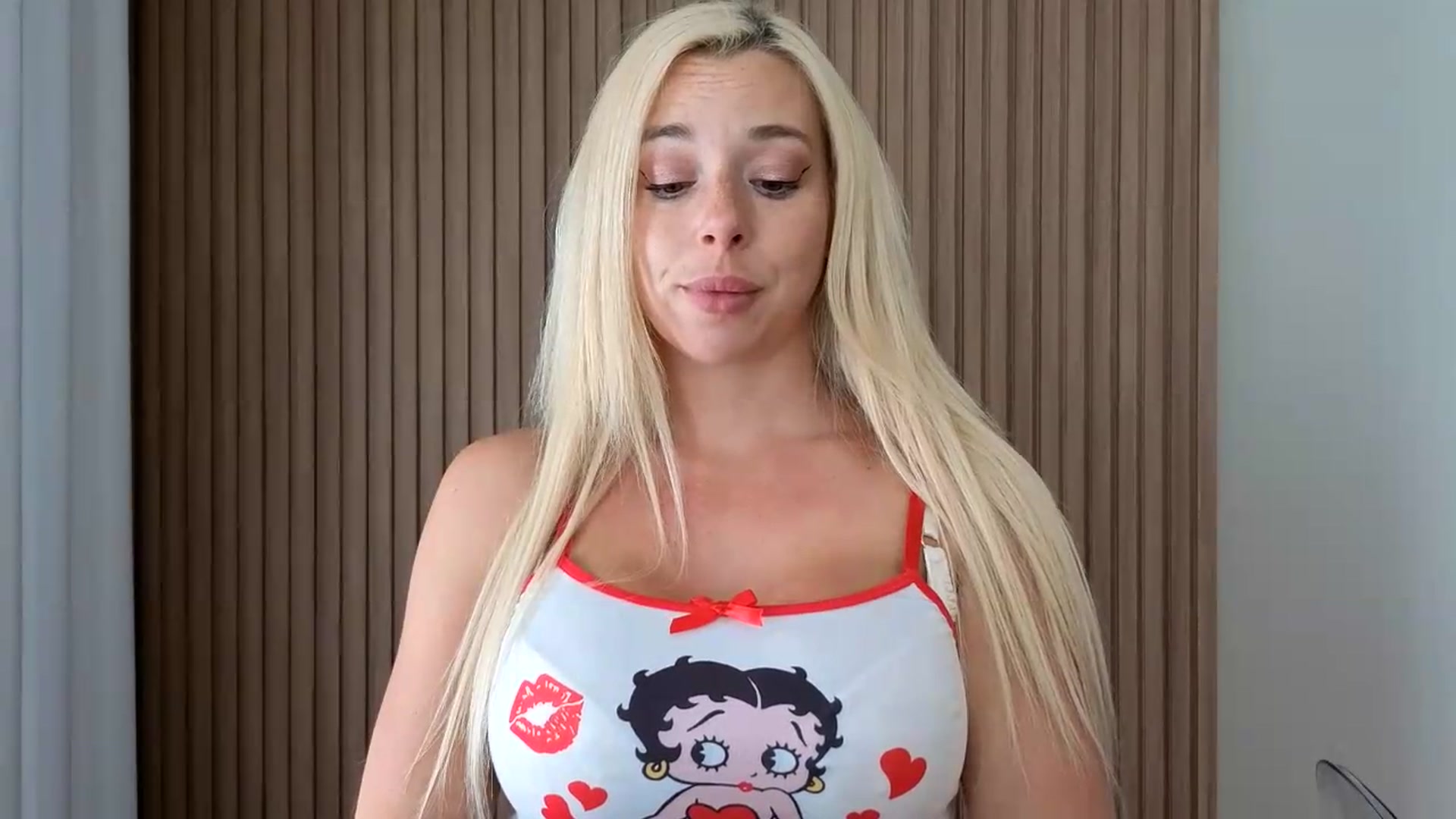 Gallery image thumbnail from Riley_Parks's myfreecams stream on, 07/23/2026, 20:40 image 12 of 20