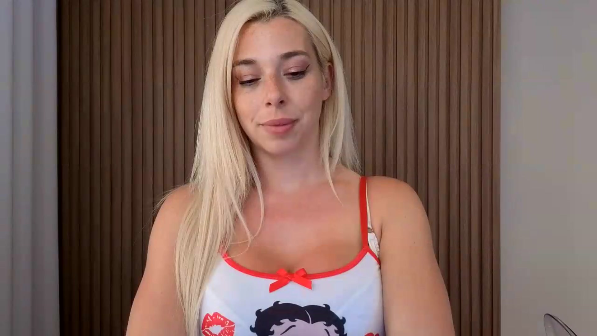 Gallery image thumbnail from Riley_Parks's myfreecams stream on, 07/24/2026, 24:37 image 3 of 20