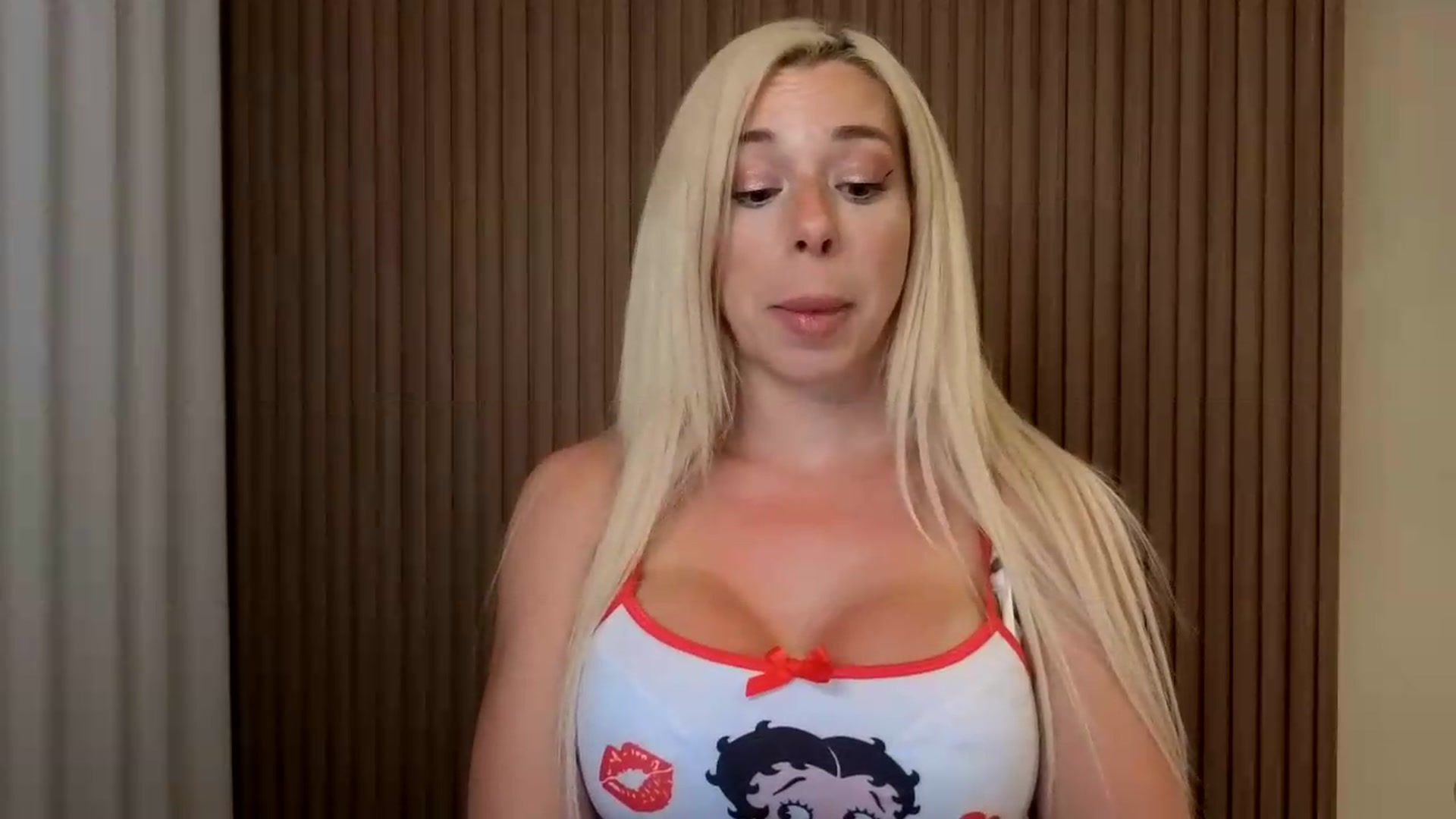 Gallery image thumbnail from Riley_Parks's myfreecams stream on, 07/24/2026, 02:45 image 16 of 20