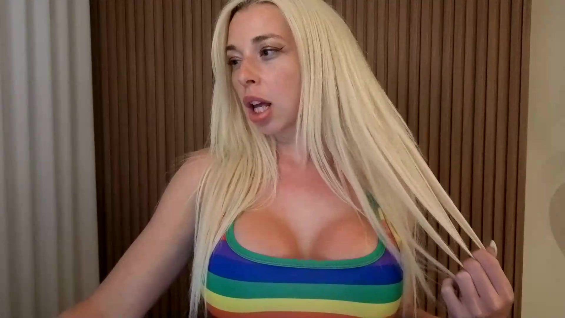 Gallery image thumbnail from Riley_Parks's myfreecams stream on, 07/27/2026, 01:17 image 20 of 20