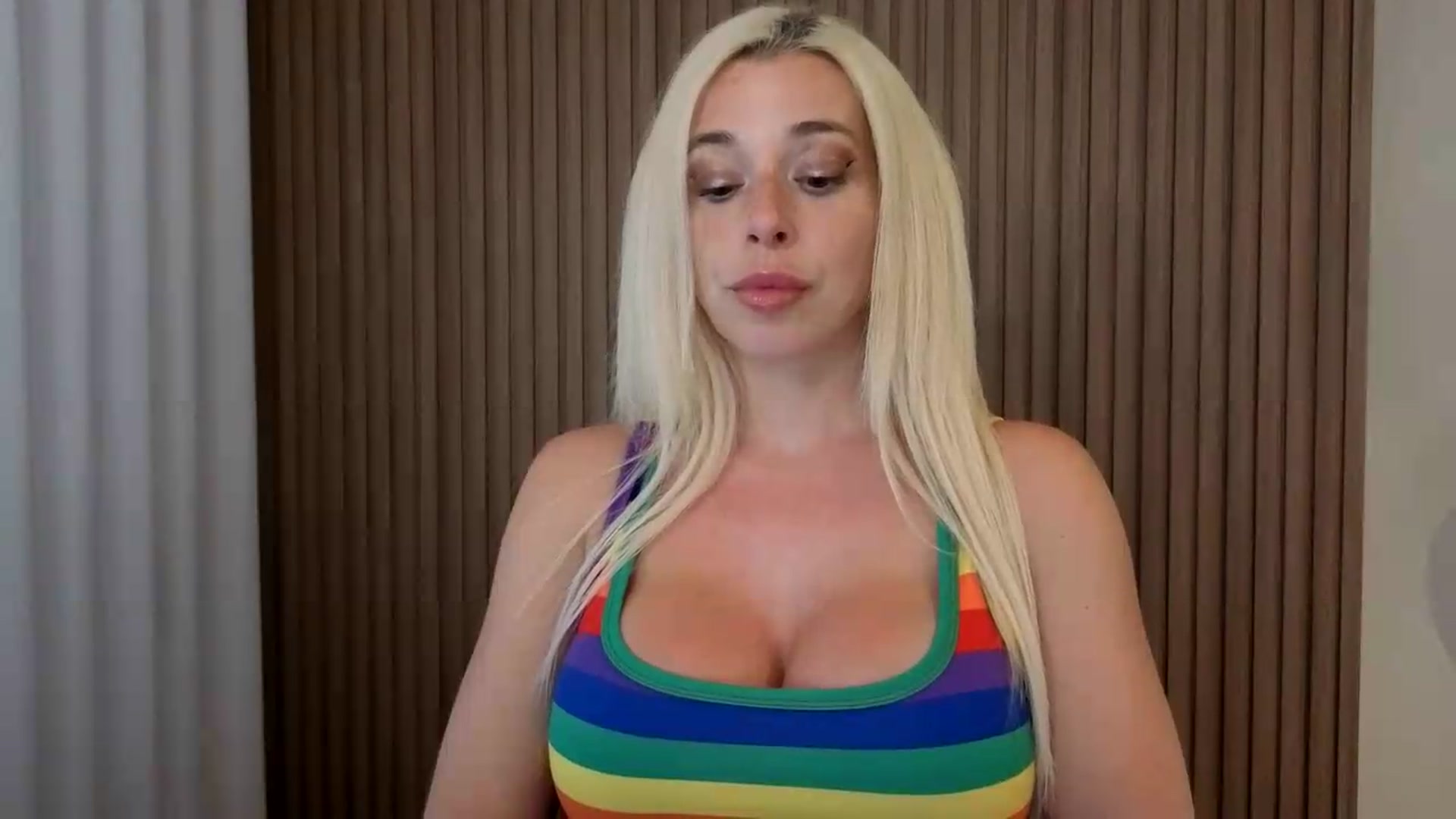Gallery image thumbnail from Riley_Parks's myfreecams stream on, 07/27/2026, 01:17 image 7 of 20