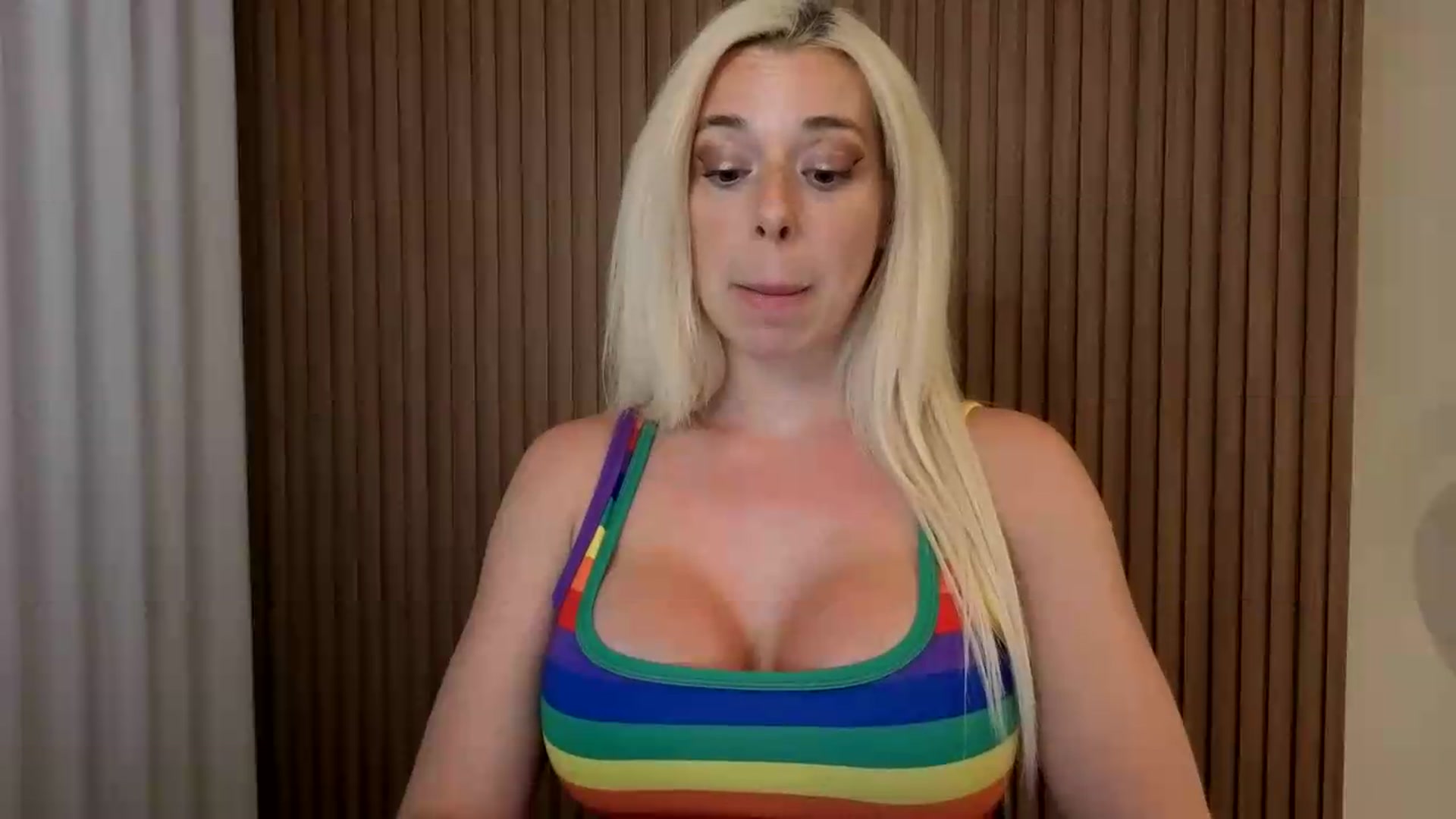 Gallery image thumbnail from Riley_Parks's myfreecams stream on, 07/27/2026, 02:13 image 18 of 20