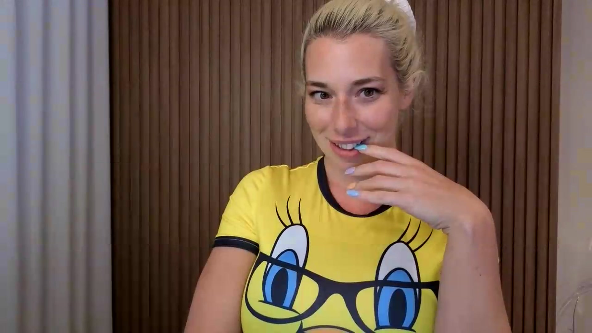 Gallery image thumbnail from Riley_Parks's myfreecams stream on, 08/05/2026, 03:21 image 5 of 20