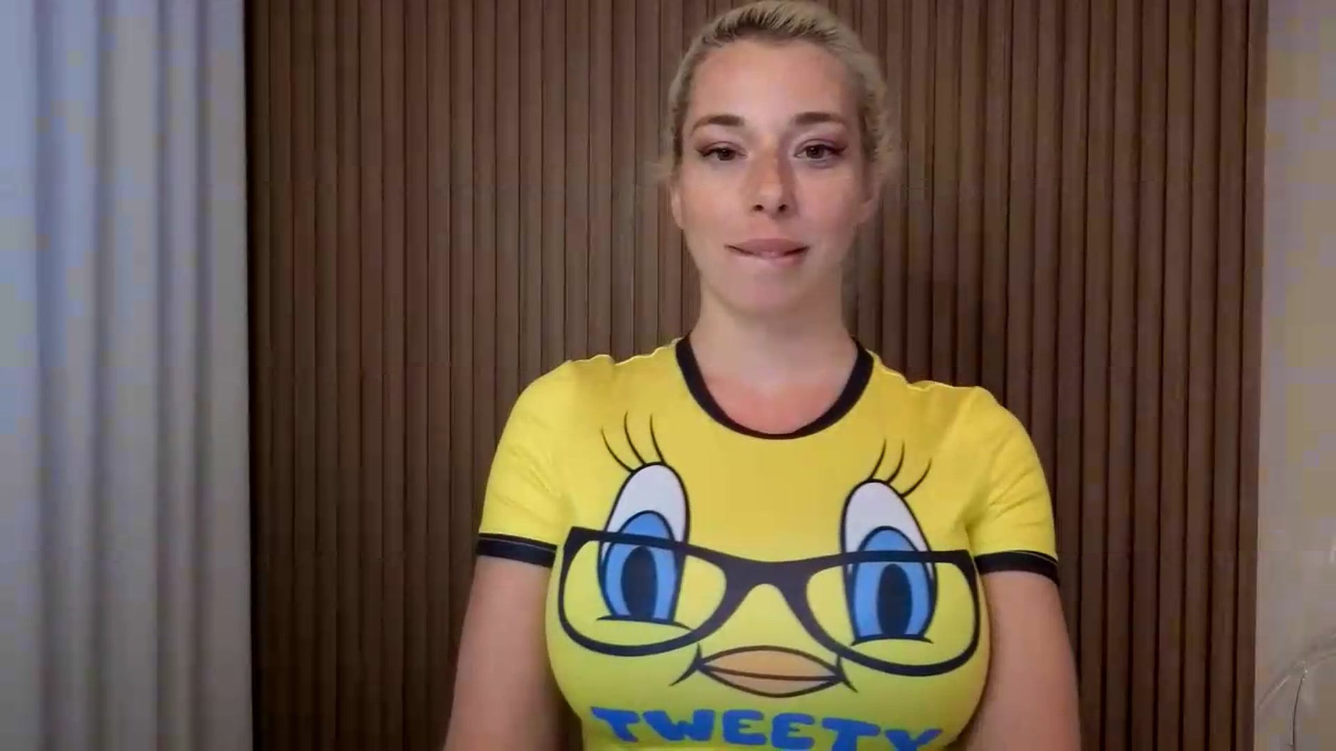 Gallery image thumbnail from Riley_Parks's myfreecams stream on, 08/05/2026, 03:21 image 15 of 20