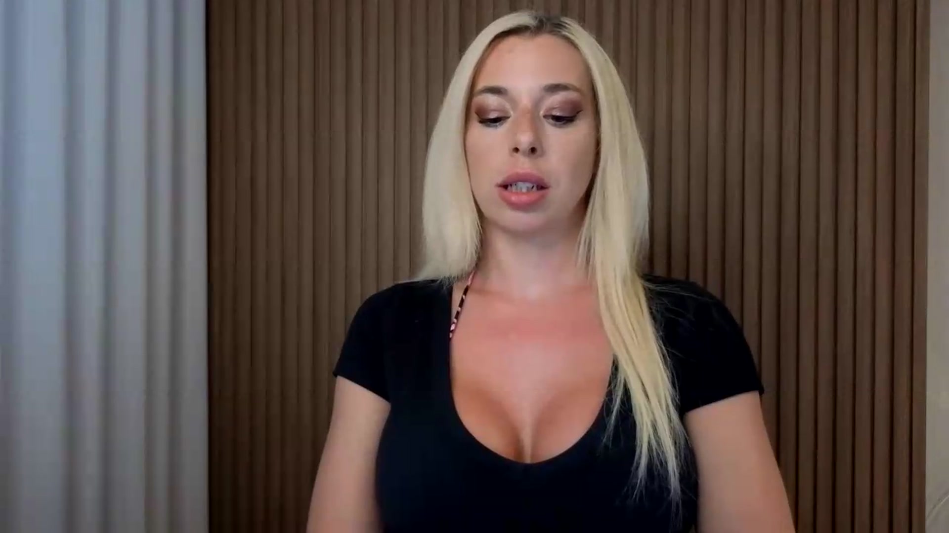 Gallery image thumbnail from Riley_Parks's myfreecams stream on, 08/06/2026, 02:12 image 14 of 20