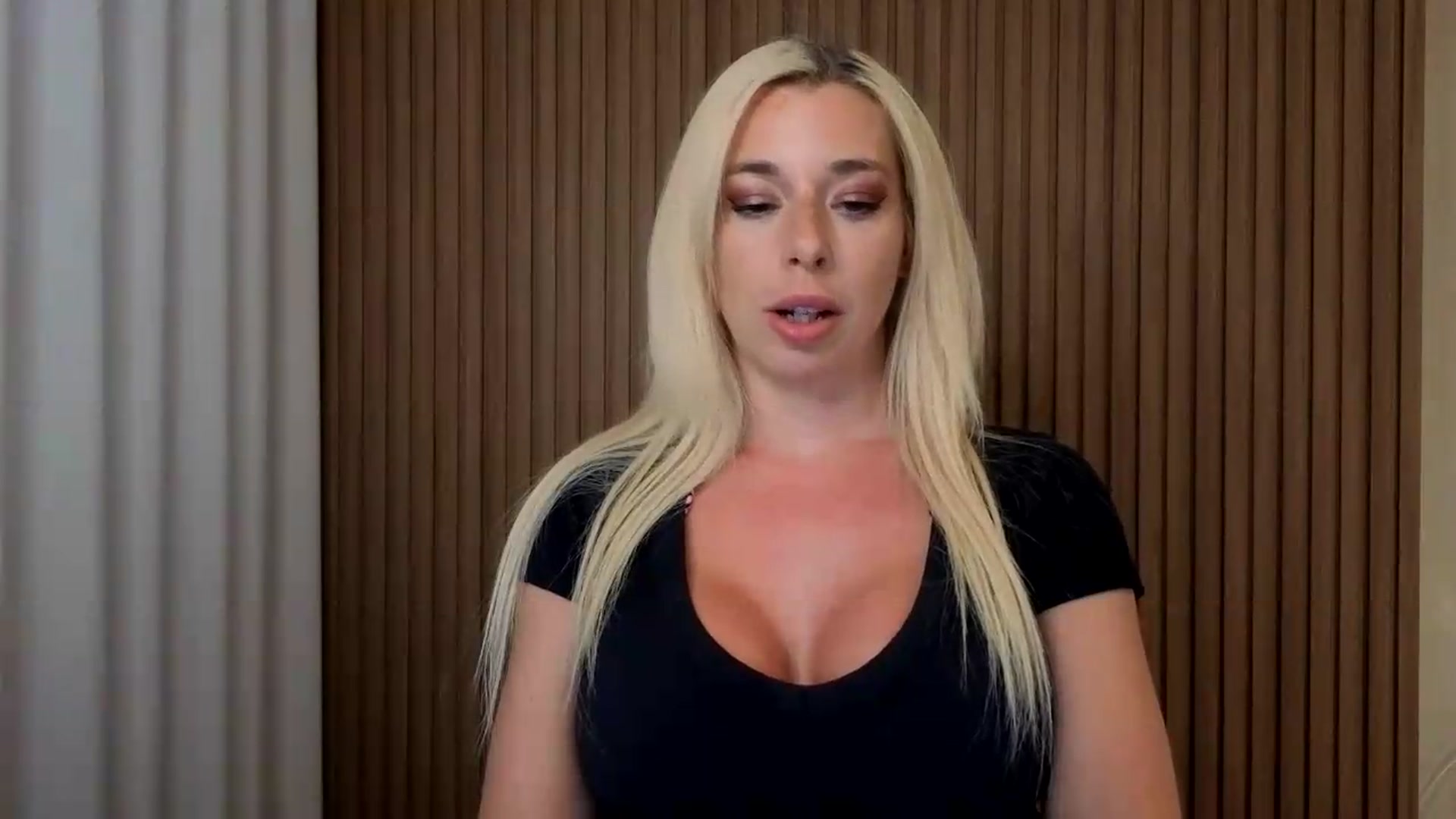 Gallery image thumbnail from Riley_Parks's myfreecams stream on, 08/06/2026, 02:12 image 7 of 20