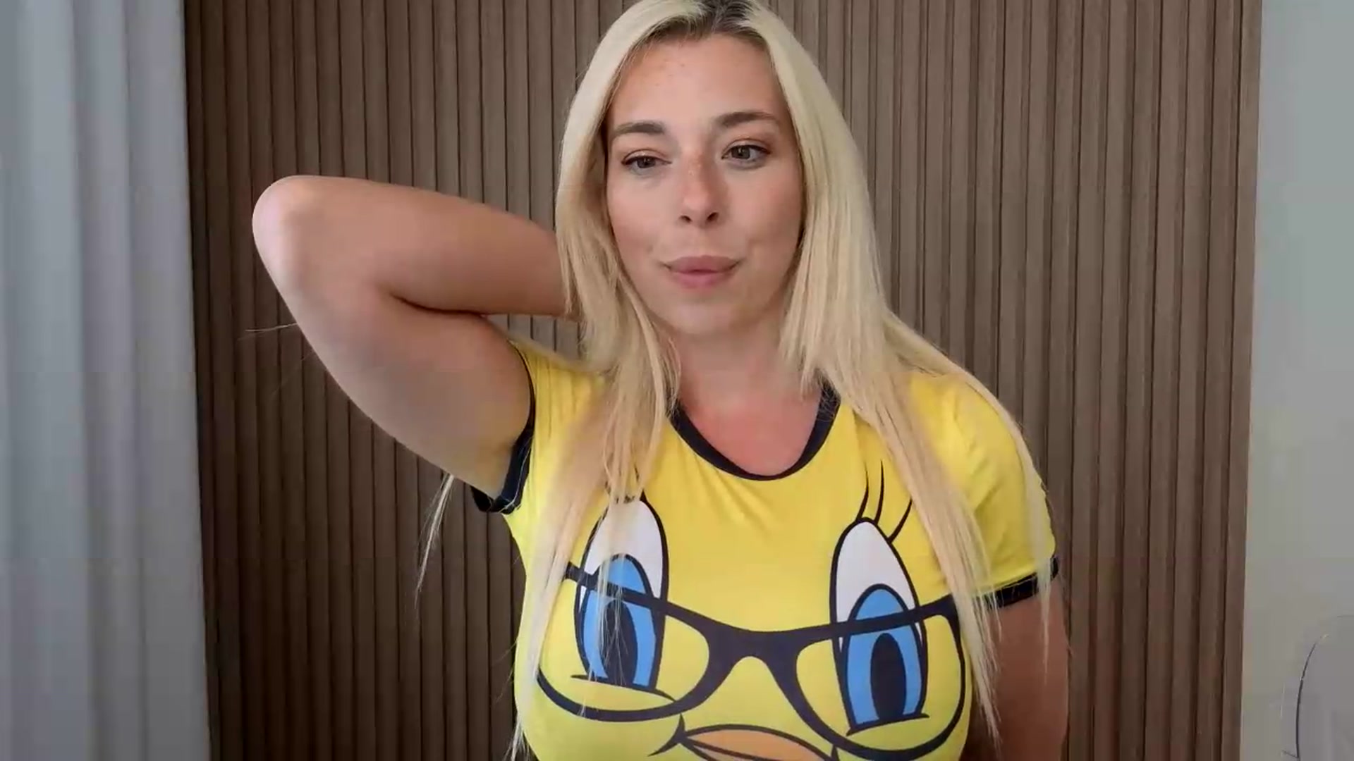 Gallery image thumbnail from Riley_Parks's myfreecams stream on, 08/11/2026, 20:27 image 6 of 20