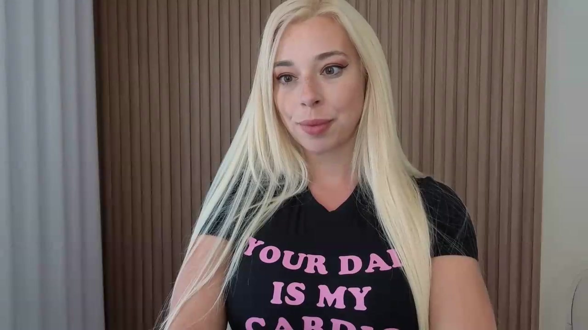 Gallery image thumbnail from Riley_Parks's myfreecams stream on, 08/15/2026, 18:39 image 9 of 20