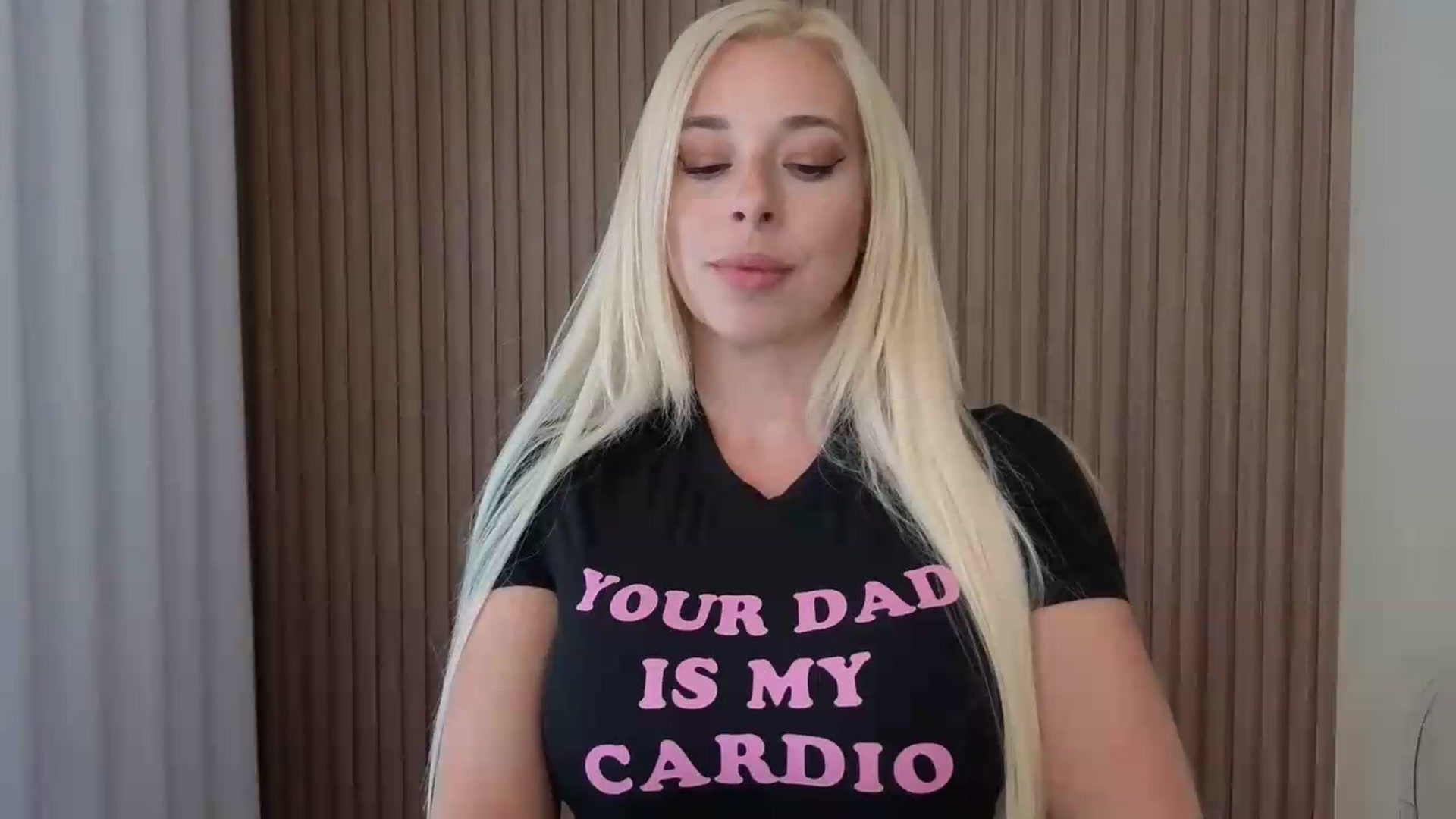 Gallery image thumbnail from Riley_Parks's myfreecams stream on, 08/15/2026, 18:39 image 11 of 20