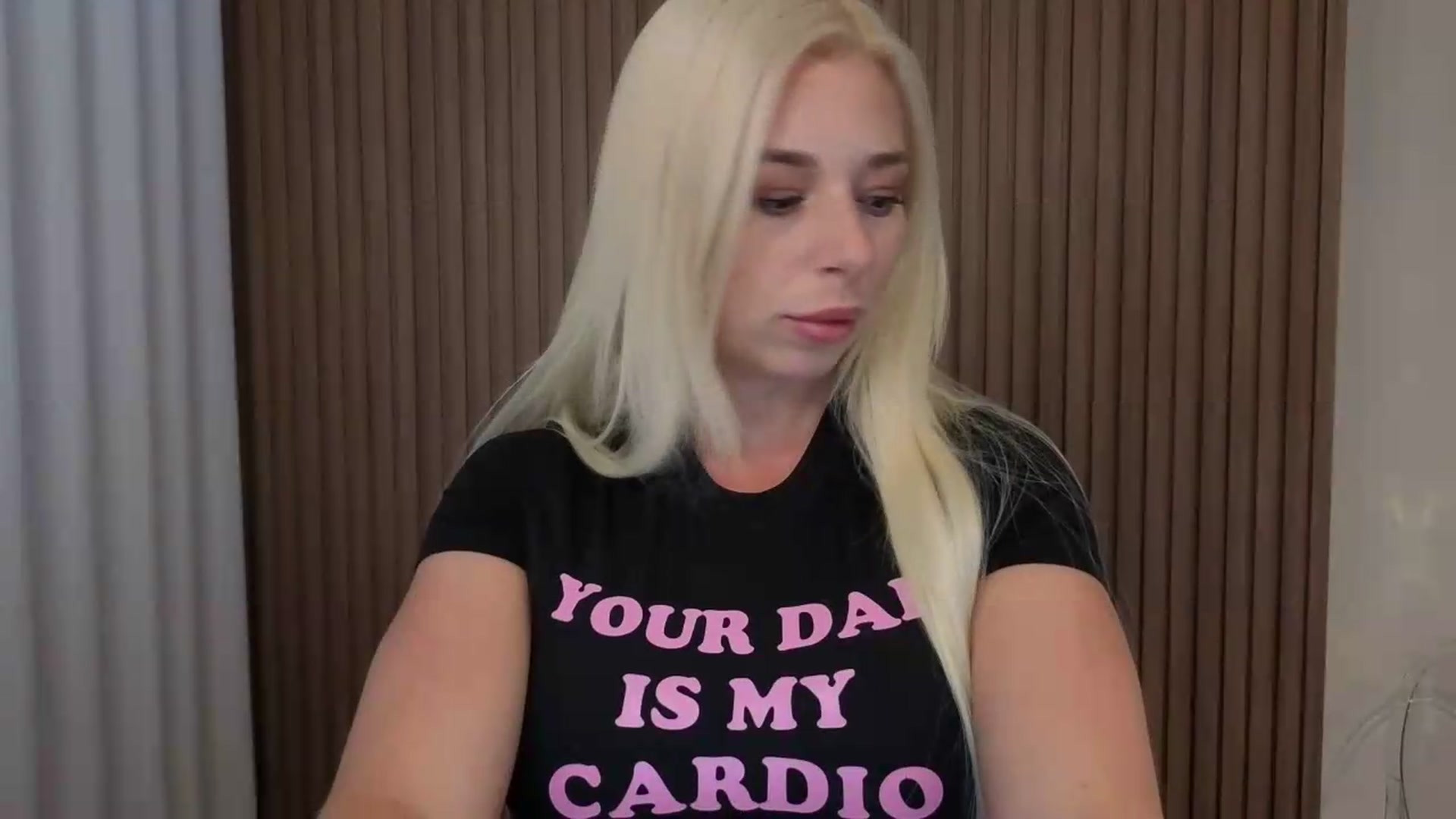 Gallery image thumbnail from Riley_Parks's myfreecams stream on, 08/16/2026, 02:16 image 15 of 20
