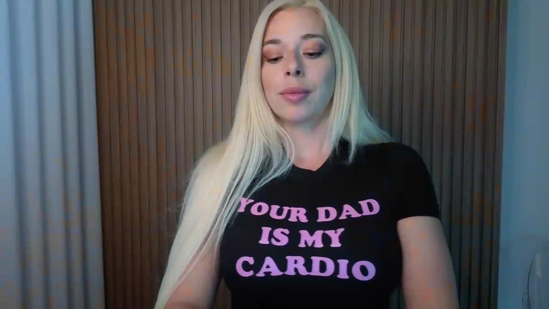 Gallery image thumbnail from Riley_Parks's myfreecams stream on, 08/16/2026, 03:30 image 16 of 20