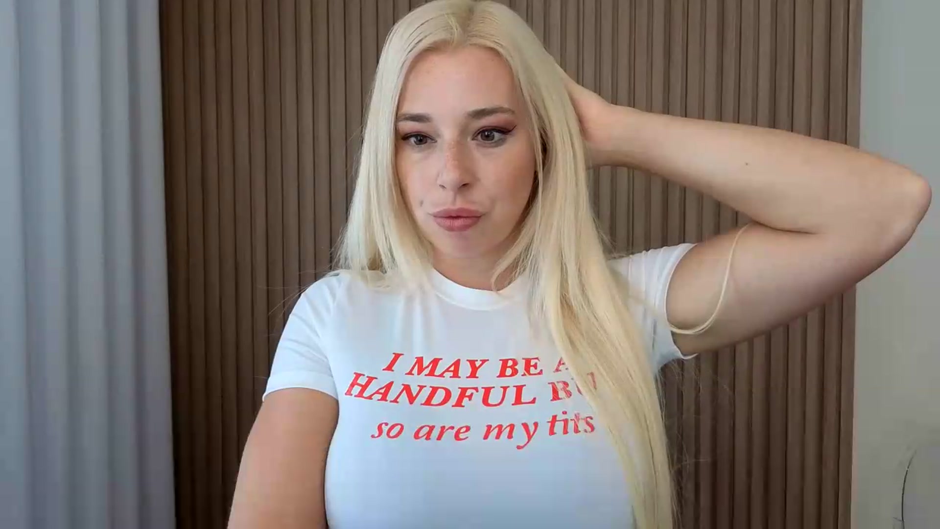 Gallery image thumbnail from Riley_Parks's myfreecams stream on, 08/16/2026, 15:50 image 4 of 20