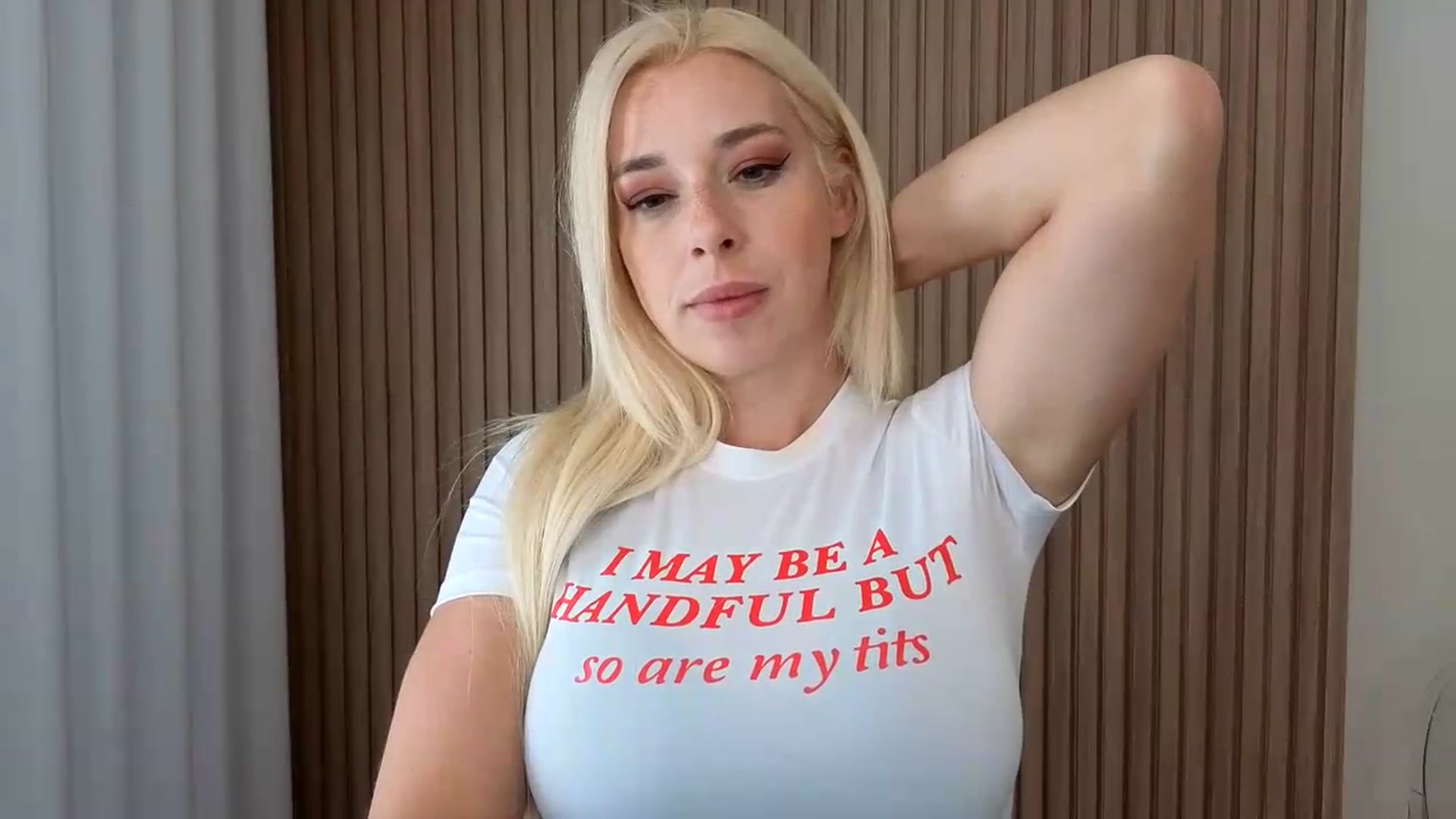 Gallery image thumbnail from Riley_Parks's myfreecams stream on, 08/16/2026, 20:01 image 6 of 20
