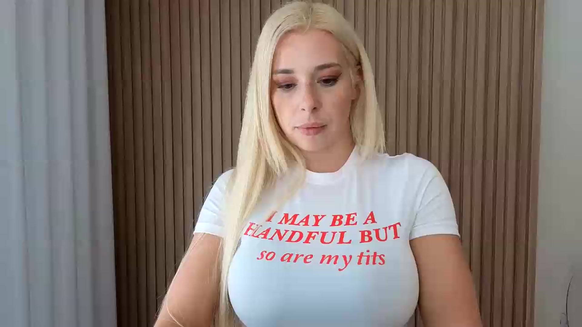 Gallery image thumbnail from Riley_Parks's myfreecams stream on, 08/16/2026, 20:01 image 1 of 20