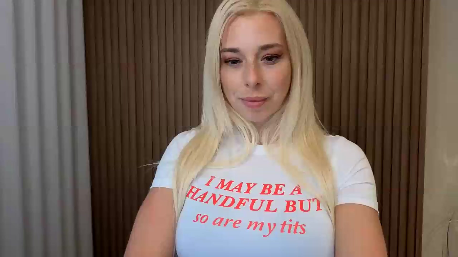 Gallery image thumbnail from Riley_Parks's myfreecams stream on, 08/16/2026, 23:24 image 7 of 20