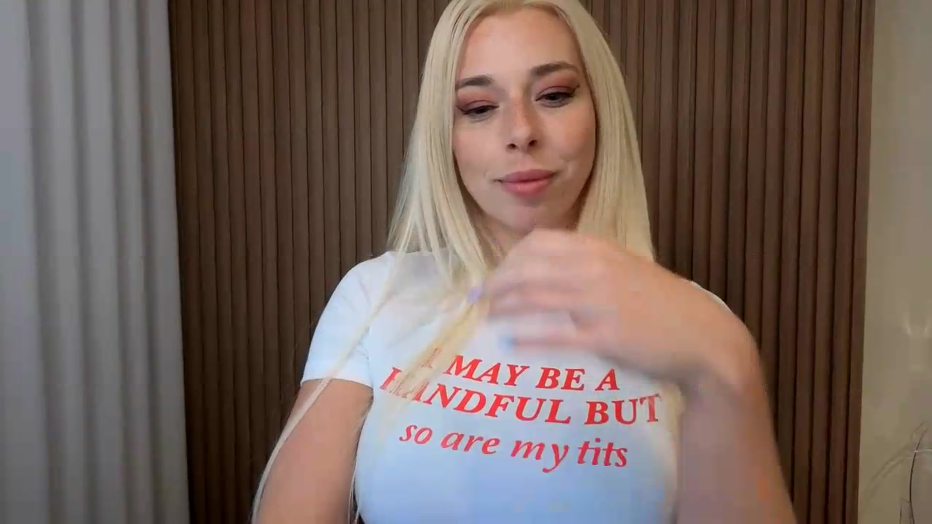 Gallery image thumbnail from Riley_Parks's myfreecams stream on, 08/16/2026, 23:24 image 20 of 20