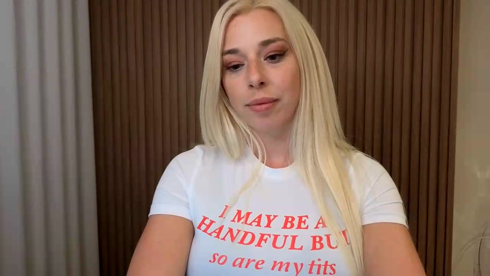Gallery image thumbnail from Riley_Parks's myfreecams stream on, 08/17/2026, 01:36 image 3 of 20