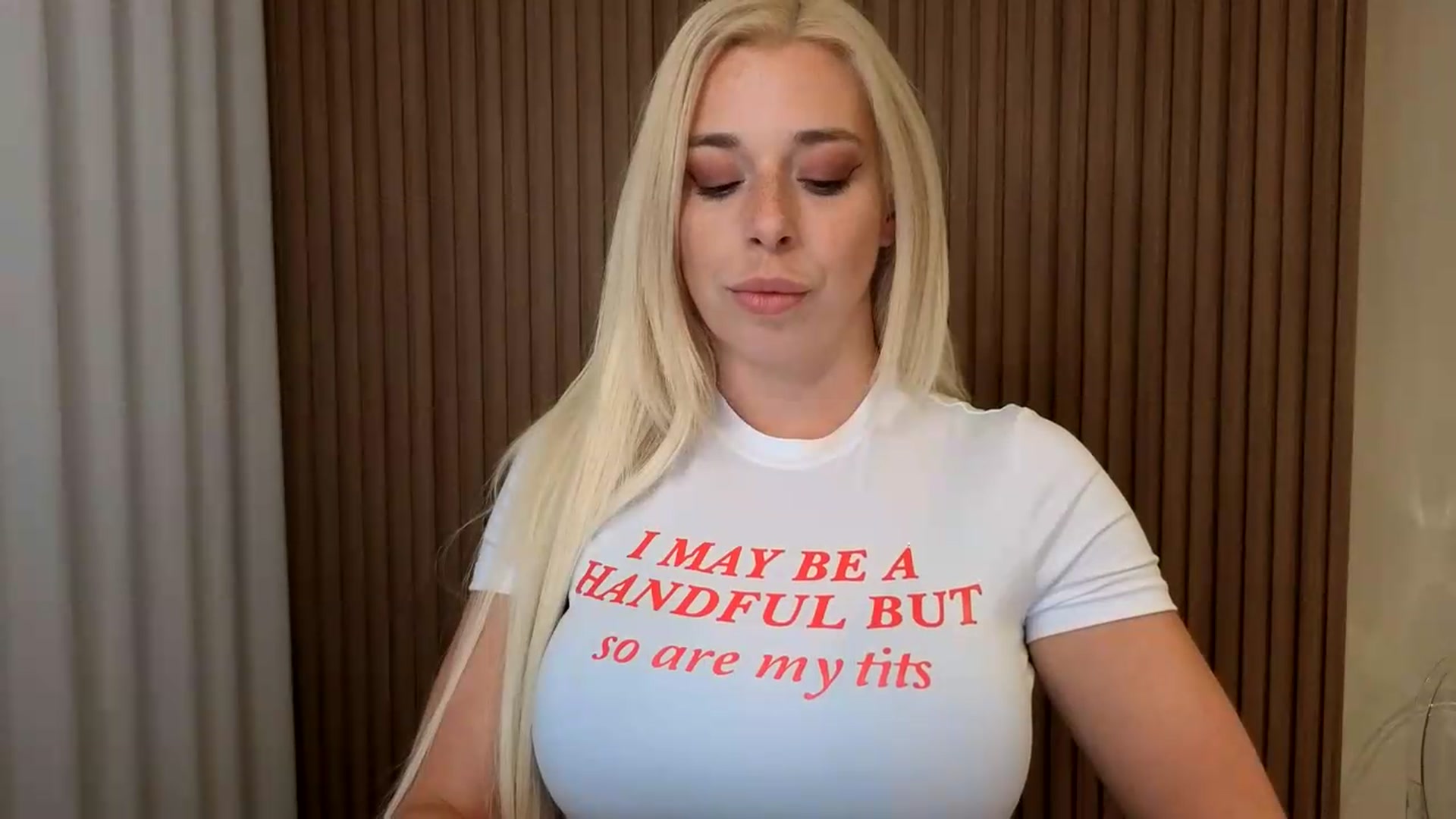 Gallery image thumbnail from Riley_Parks's myfreecams stream on, 08/17/2026, 01:36 image 13 of 20