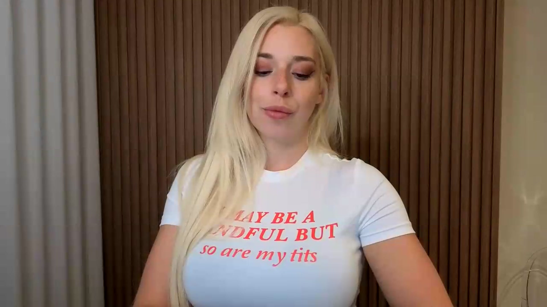 Gallery image thumbnail from Riley_Parks's myfreecams stream on, 08/17/2026, 04:19 image 6 of 20
