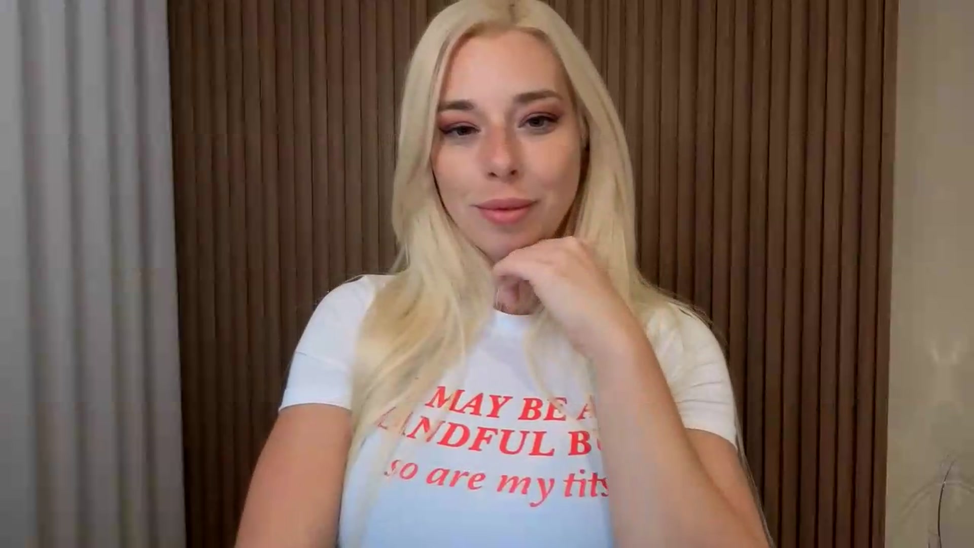 Gallery image thumbnail from Riley_Parks's myfreecams stream on, 08/17/2026, 04:19 image 9 of 20