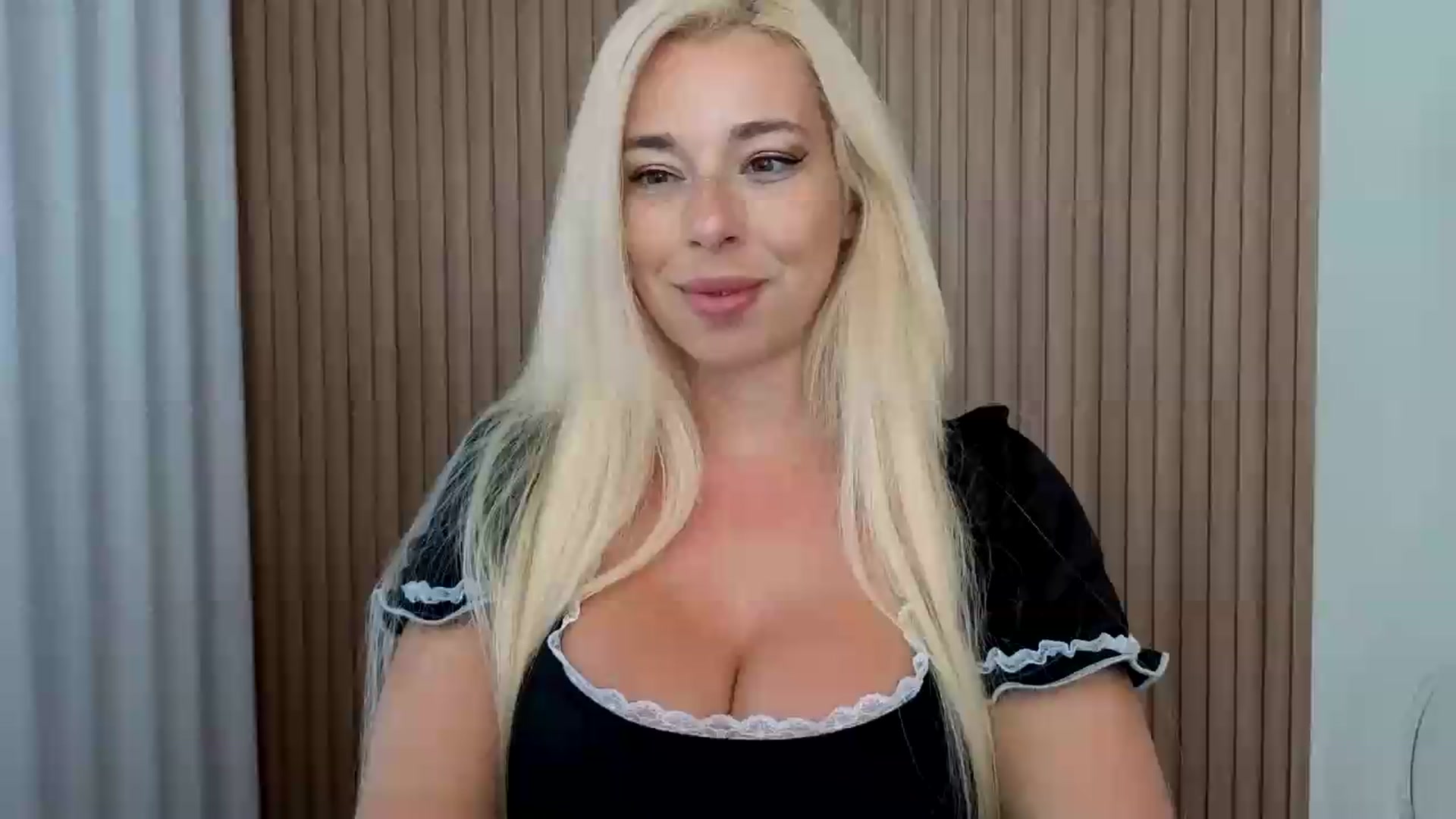 Gallery image thumbnail from Riley_Parks's myfreecams stream on, 08/26/2026, 18:13 image 1 of 20
