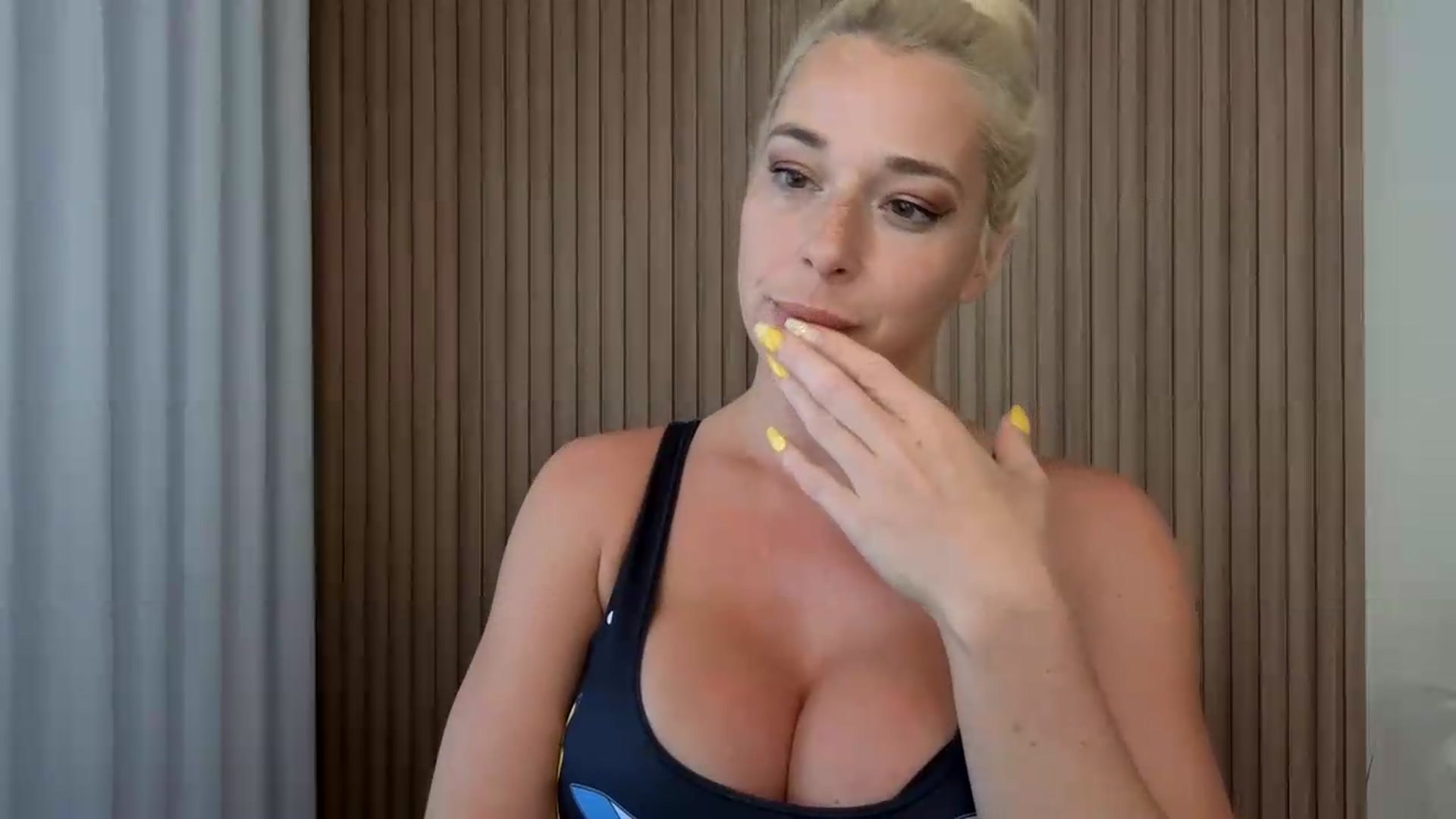 Gallery image thumbnail from Riley_Parks's myfreecams stream on, 08/31/2026, 18:20 image 12 of 20