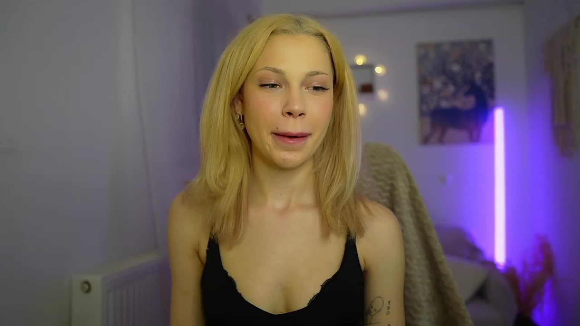 Gallery image thumbnail from Riley_Steele's myfreecams stream on, 03/08/2024, 17:58 image 1 of 20