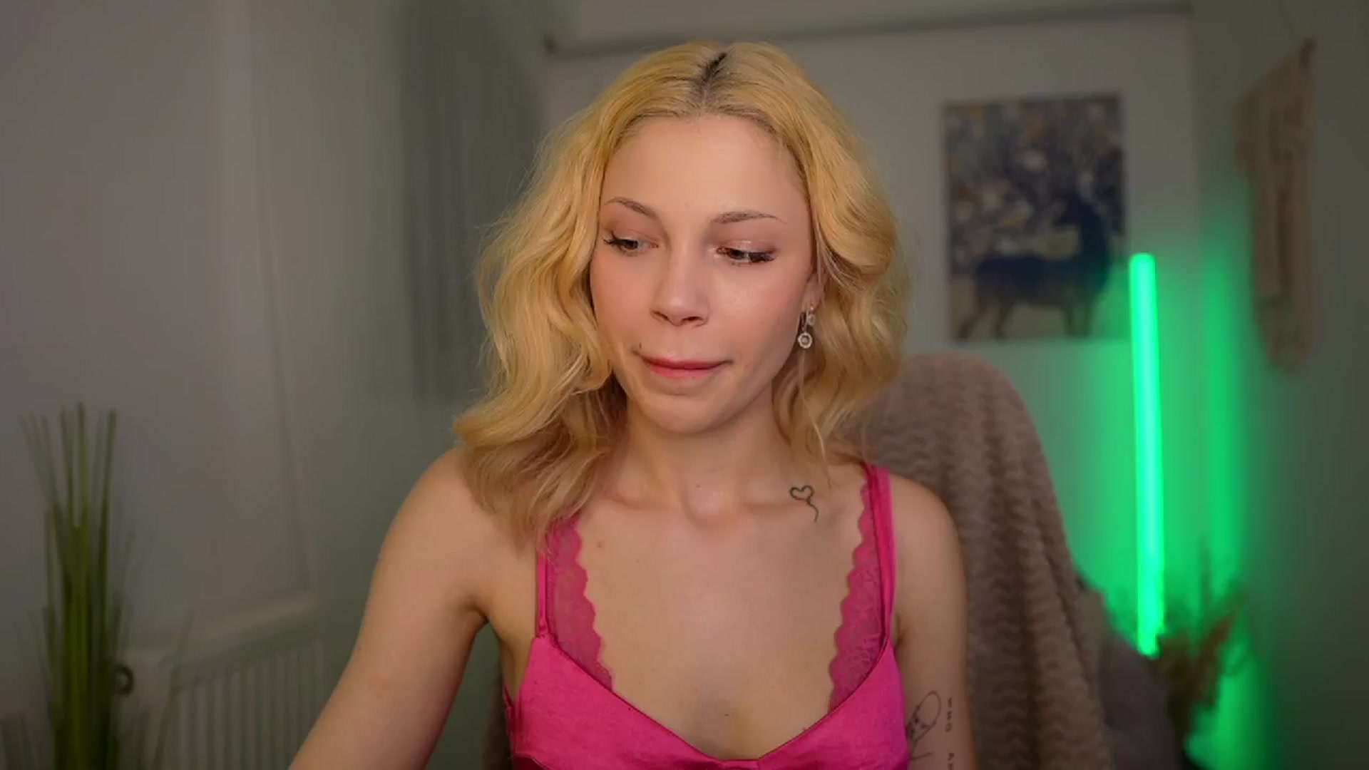 Gallery image thumbnail from Riley_Steele's myfreecams stream on, 03/14/2024, 17:45 image 1 of 20