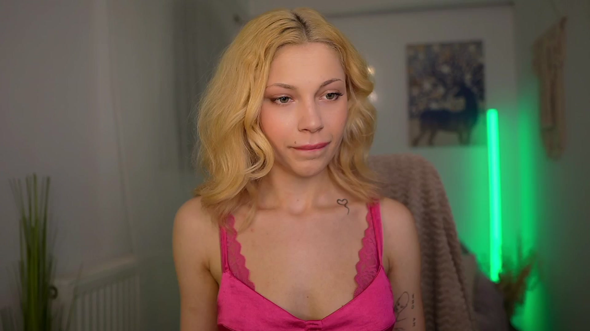 Gallery image thumbnail from Riley_Steele's myfreecams stream on, 03/14/2024, 17:45 image 8 of 20