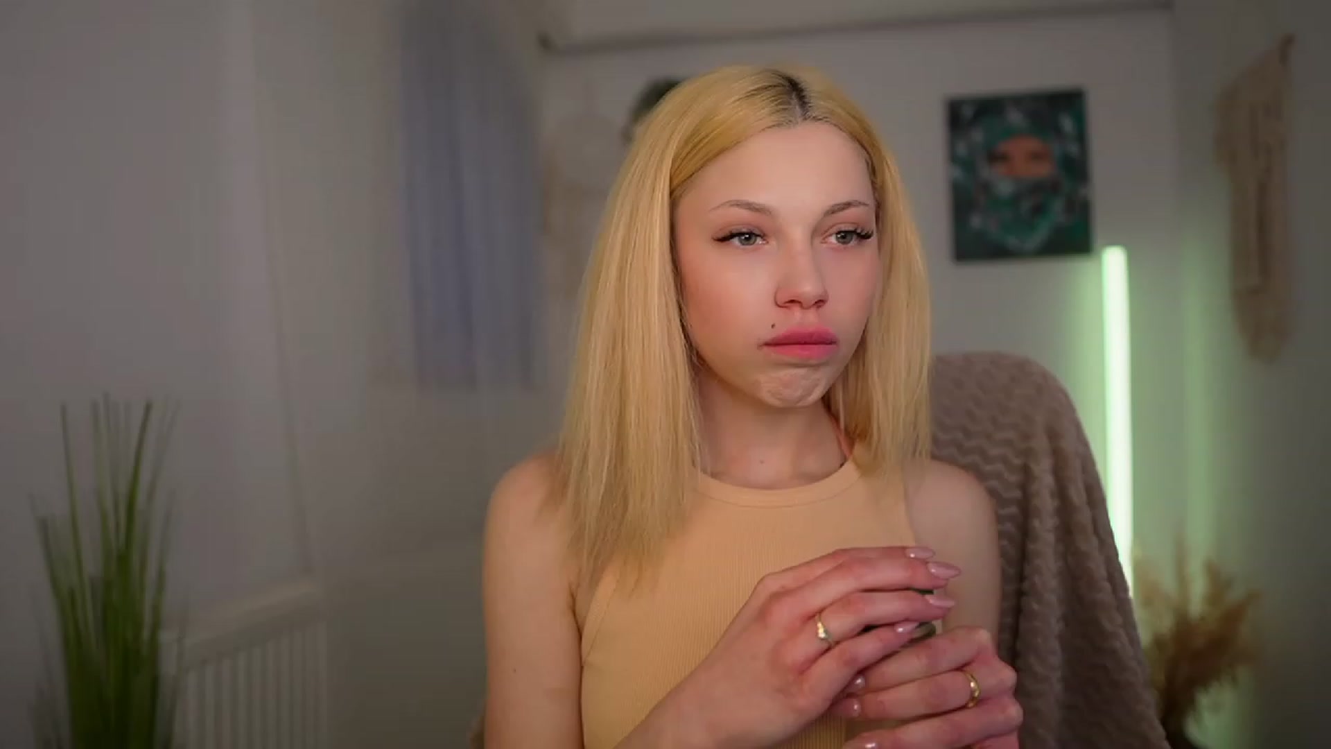 Gallery image thumbnail from Riley_Steele's myfreecams stream on, 03/19/2024, 17:07 image 1 of 20