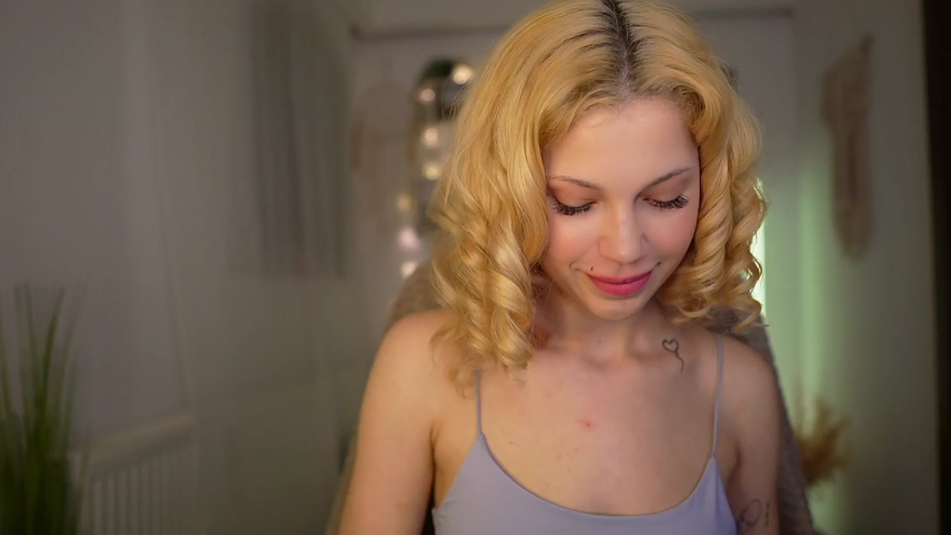 Gallery image thumbnail from Riley_Steele's myfreecams stream on, 03/24/2024, 18:47 image 9 of 20