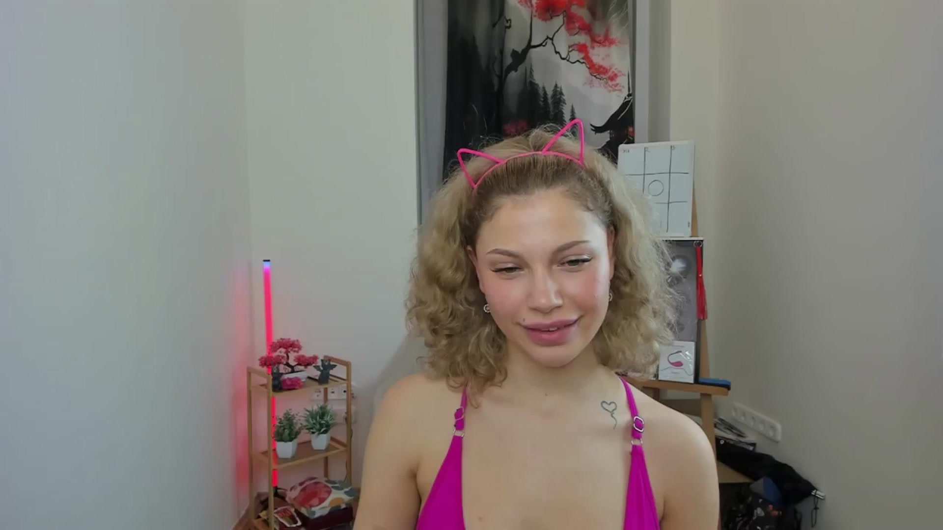 Gallery image thumbnail from Riley_Steele's myfreecams stream on, 10/12/2024, 20:34 image 15 of 20