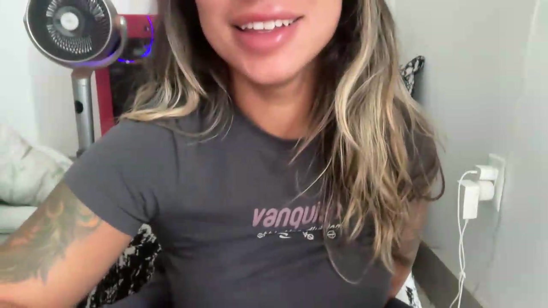 Gallery image thumbnail from Rileywildd's myfreecams stream on, 08/12/2026, 16:58 image 12 of 20