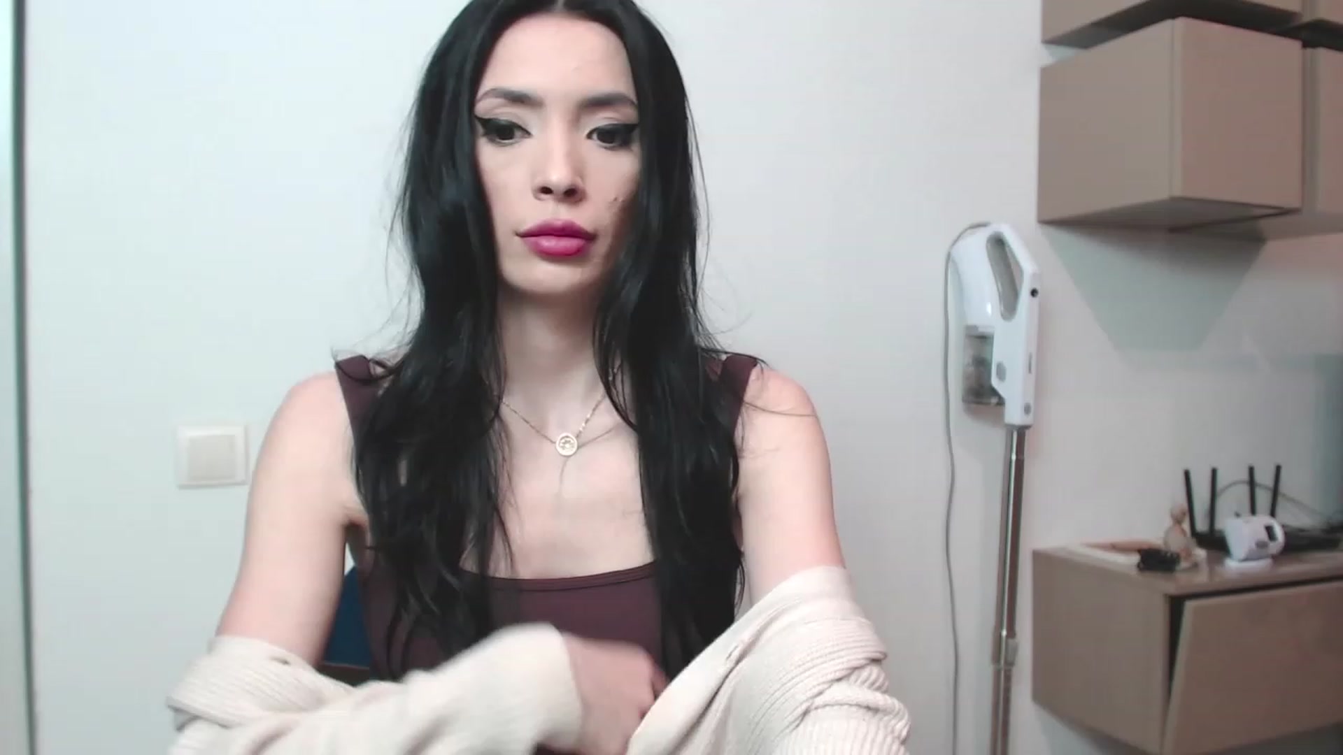 Gallery image thumbnail from Rileyy's myfreecams stream on, 04/03/2023, 23:14 image 2 of 20
